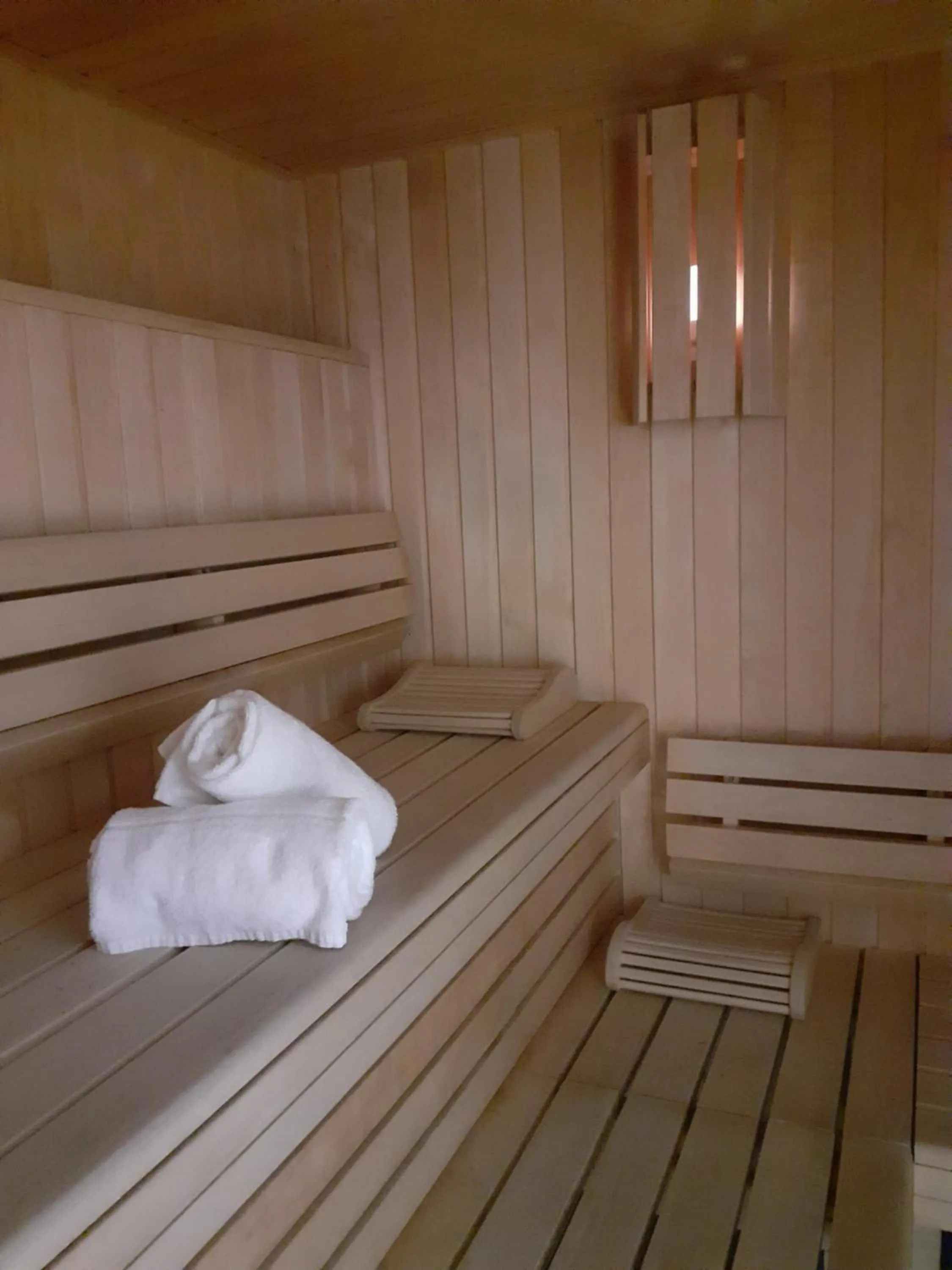 Sauna, Bed in La Villa des Golf.e.s