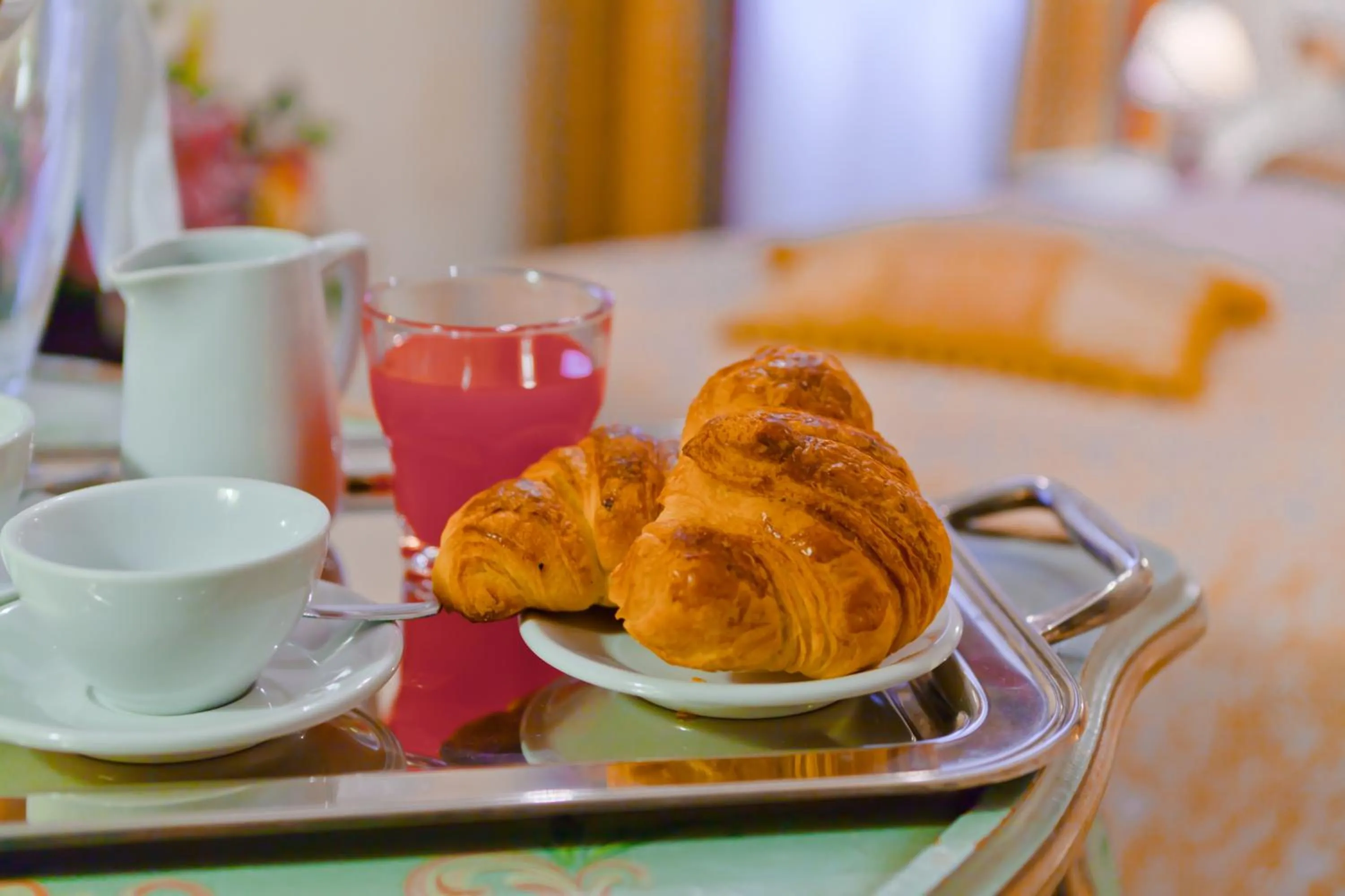 Food close-up, Bed in Hotel Henry
