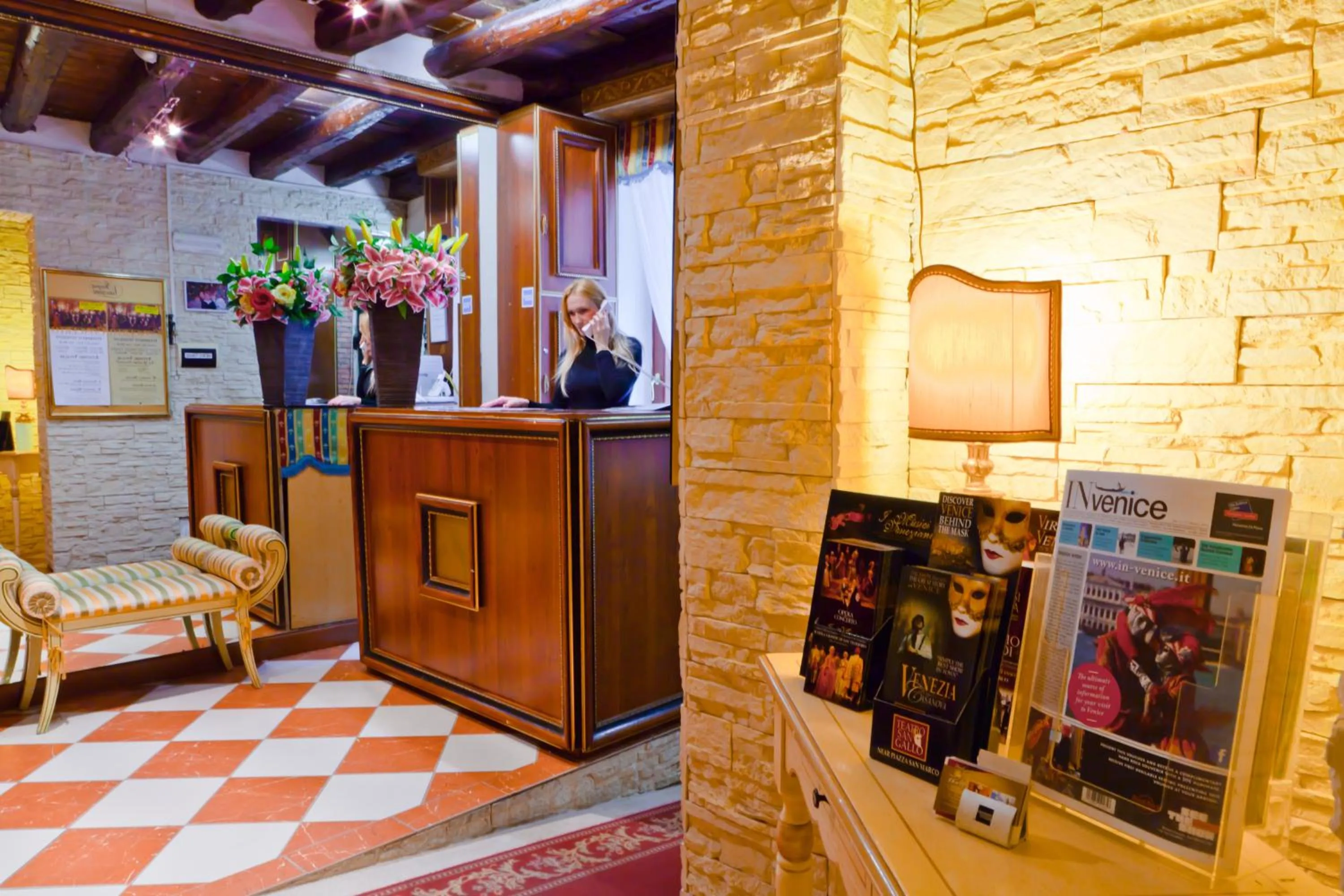 Lobby or reception in Hotel Henry