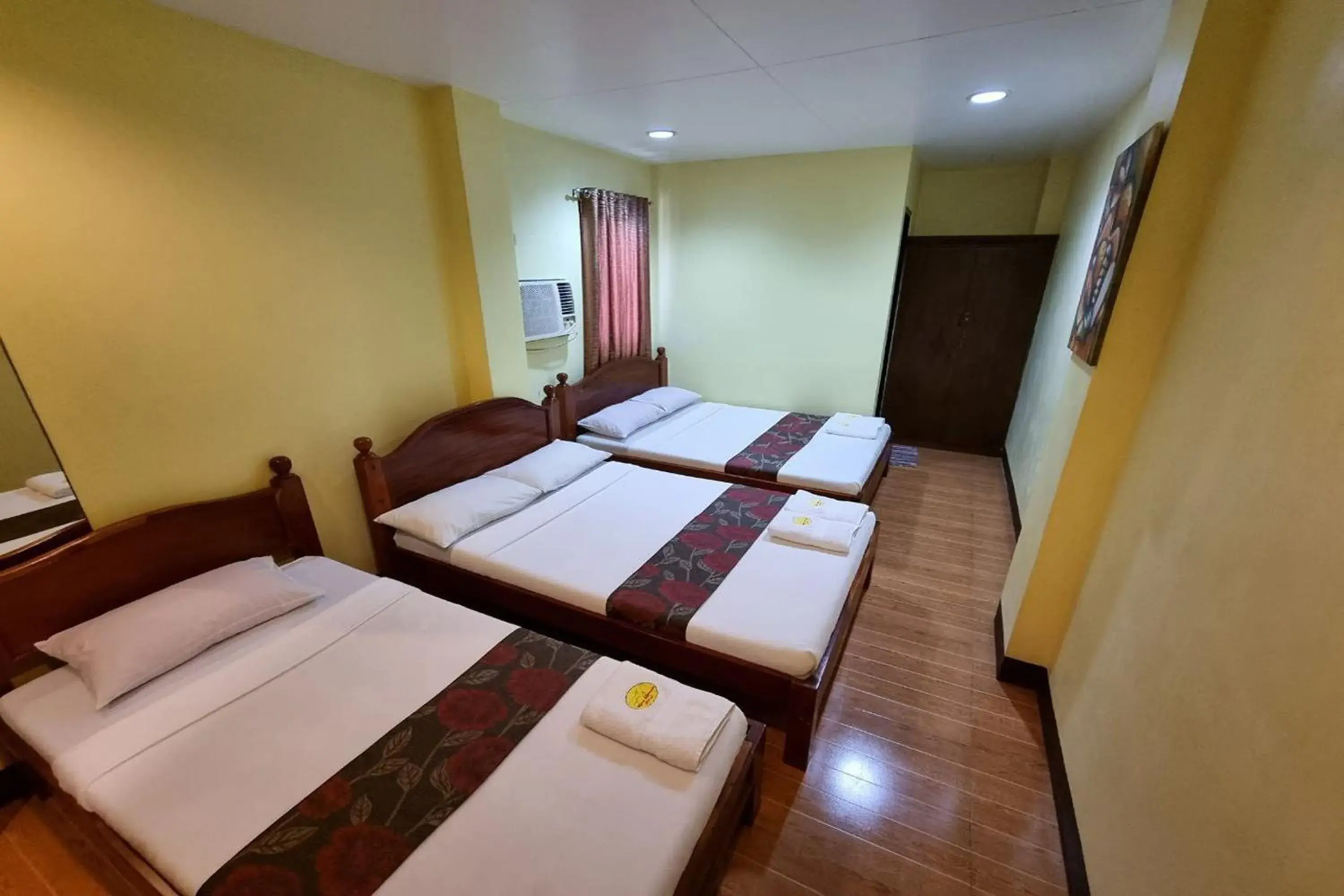 Bedroom, Bed in Mojica Residencia Hotel Bedroom, Bed in Mojica Residencia Hotel