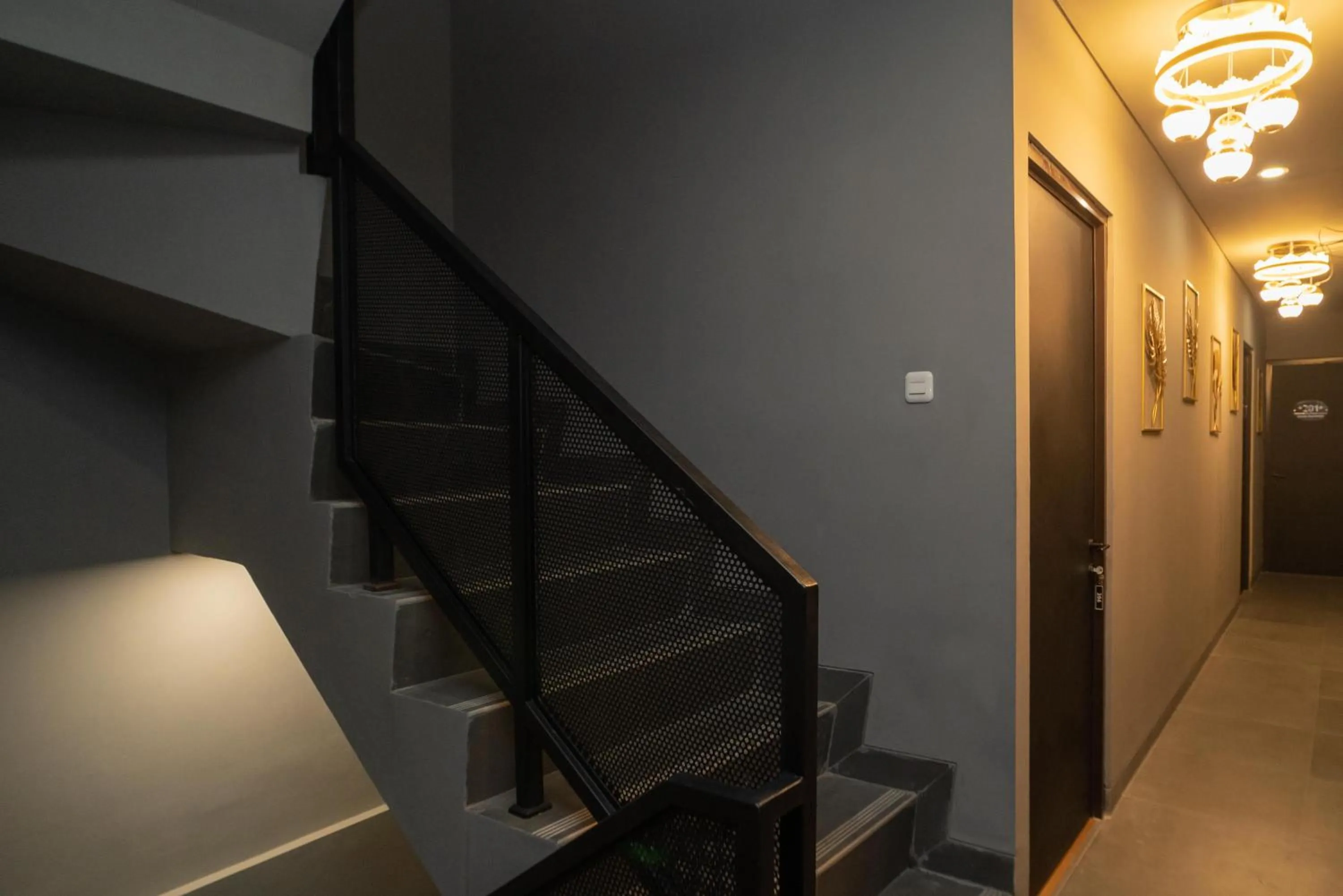 RedDoorz at Golden Averis Cibuluh Bogor