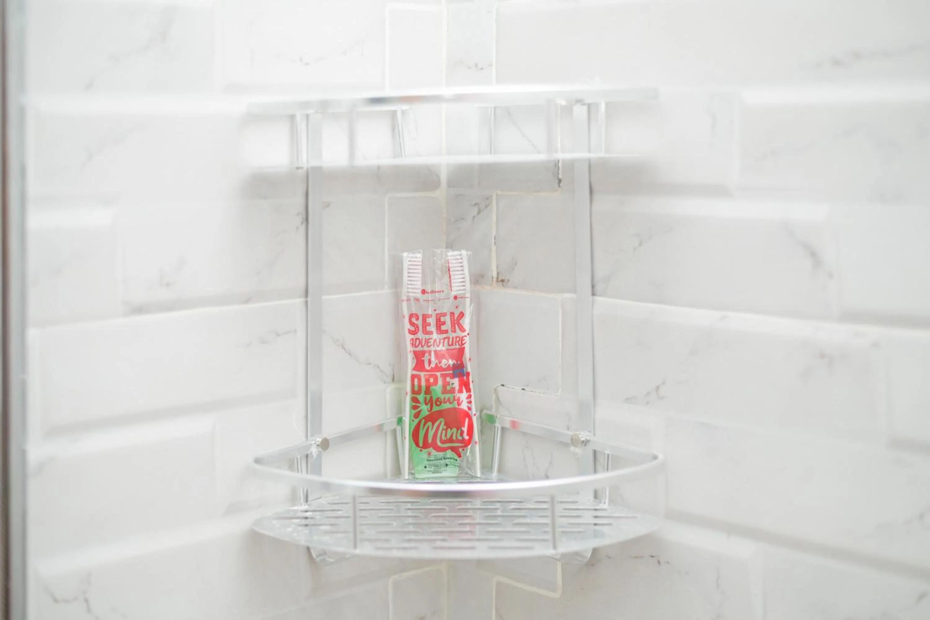 RedDoorz at Golden Averis Cibuluh Bogor