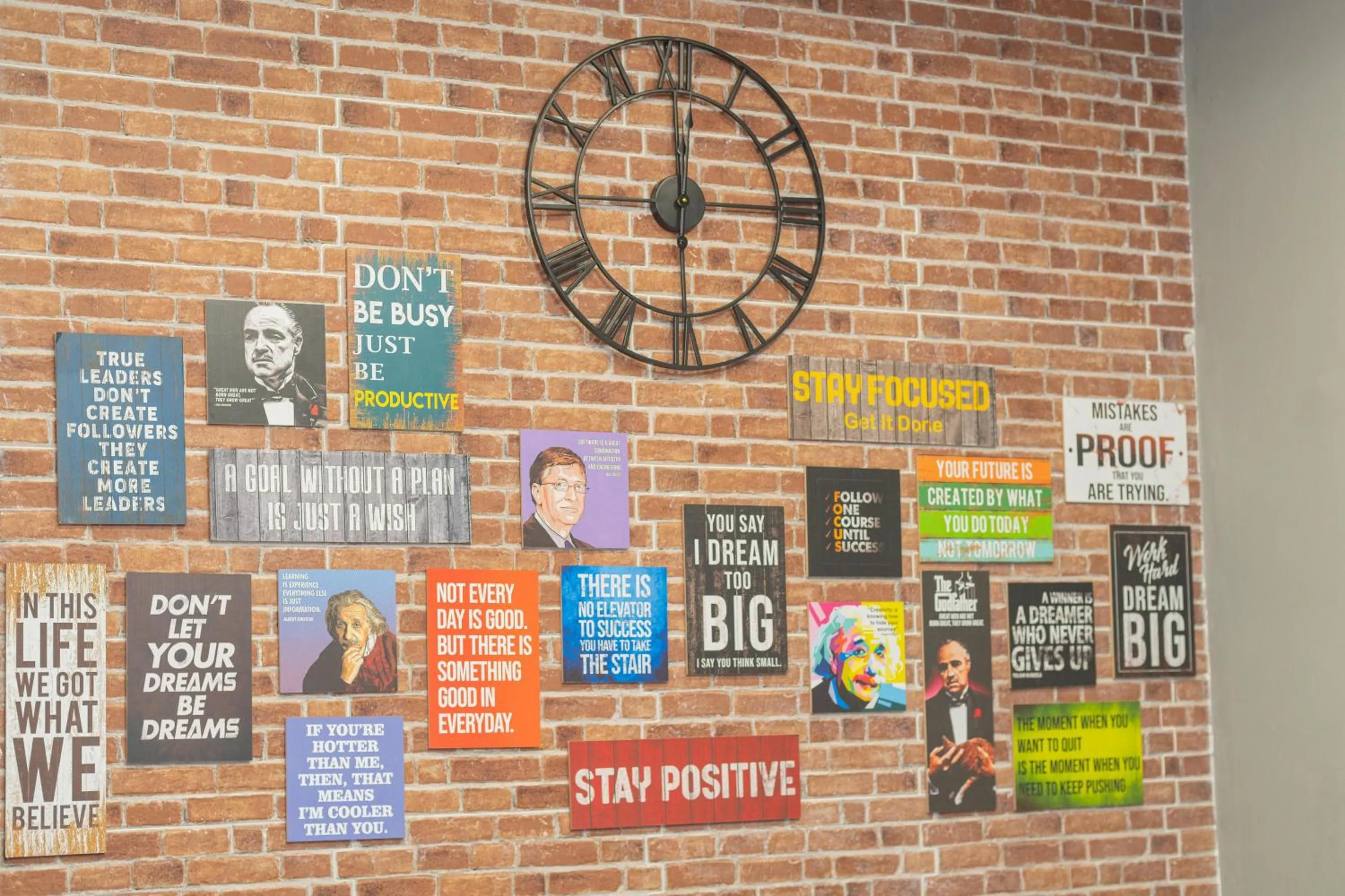 RedDoorz at Golden Averis Cibuluh Bogor