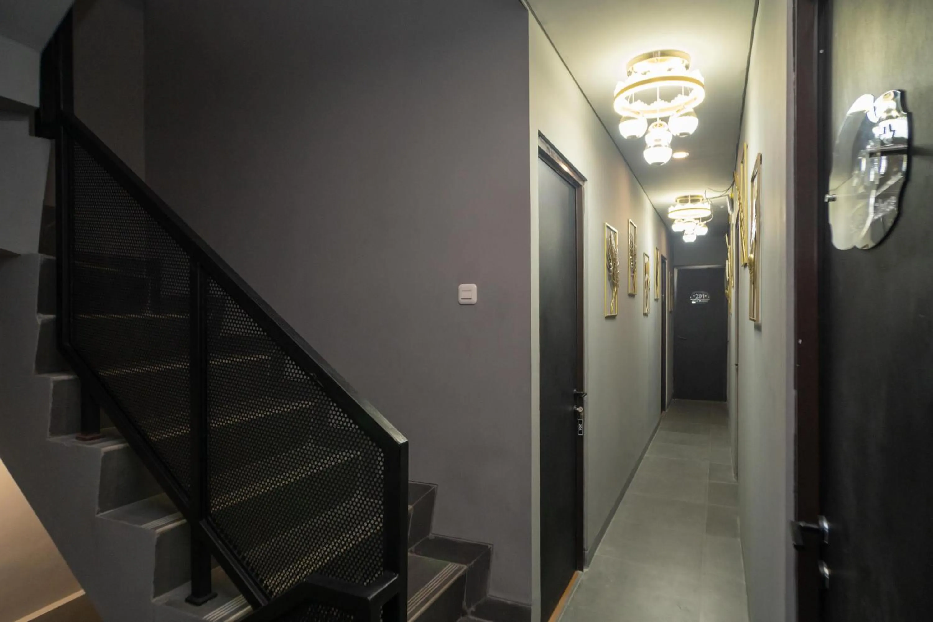 RedDoorz at Golden Averis Cibuluh Bogor