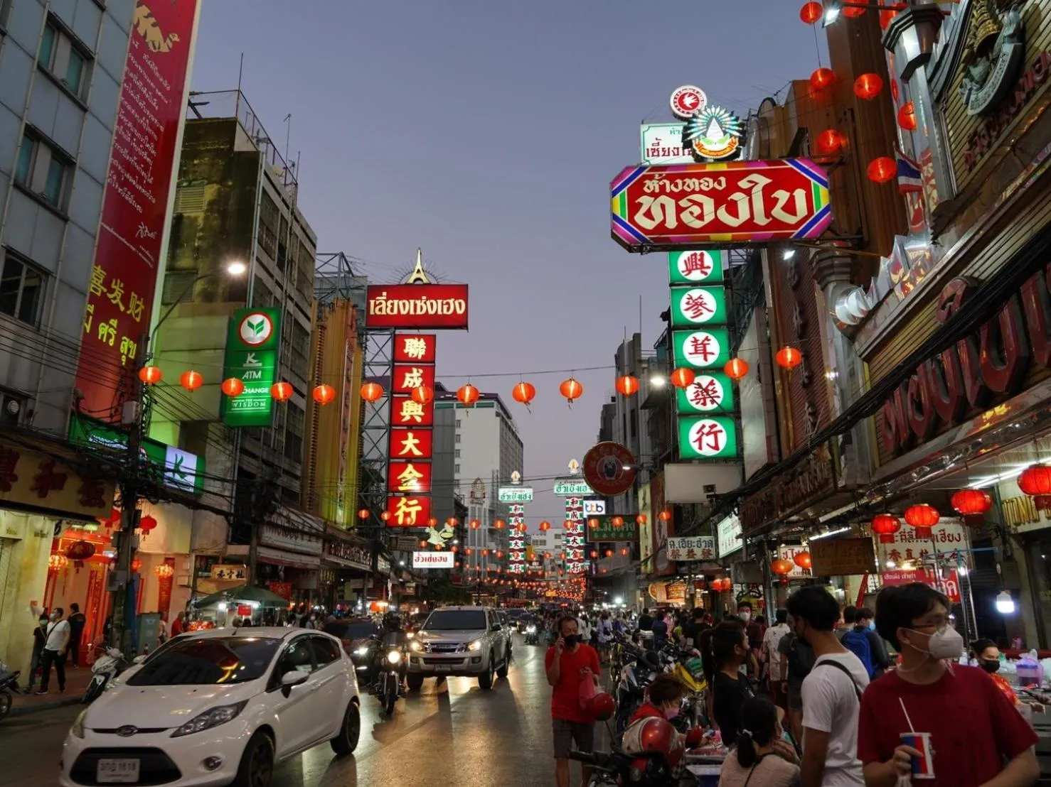 Neighbourhood in 2499 Heritage Chinatown Bangkok Hotel By RoomQuest