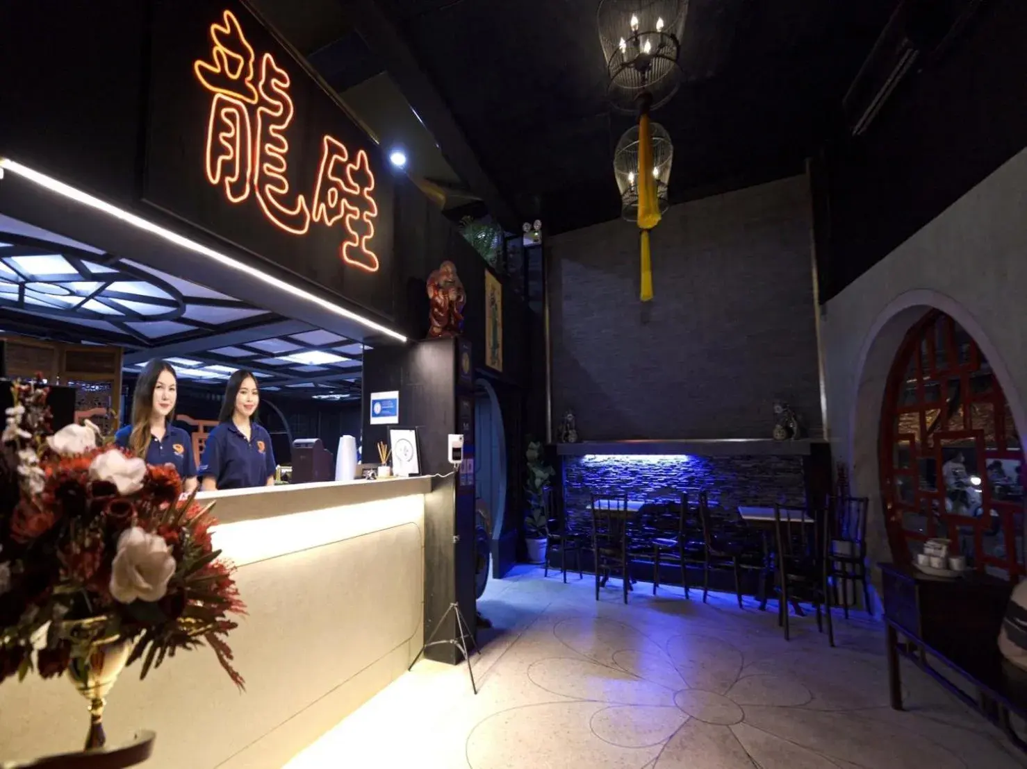 Lobby or reception in 2499 Heritage Chinatown Bangkok Hotel By RoomQuest Lobby or reception in 2499 Heritage Chinatown Bangkok Hotel By RoomQuest