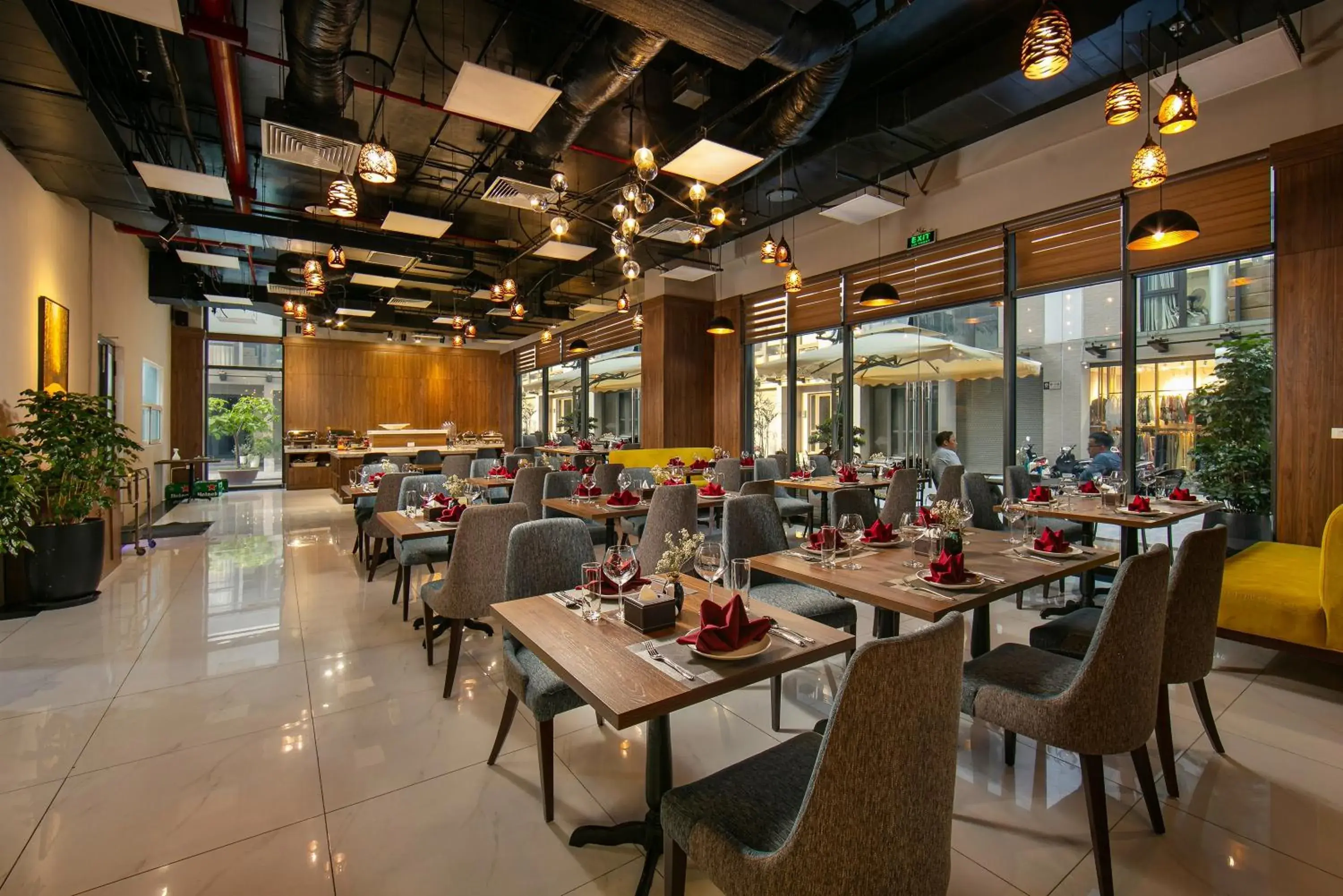 Restaurant/places to eat in Nesta - The Grand Hao Nam Restaurant/places to eat in Nesta - The Grand Hao Nam