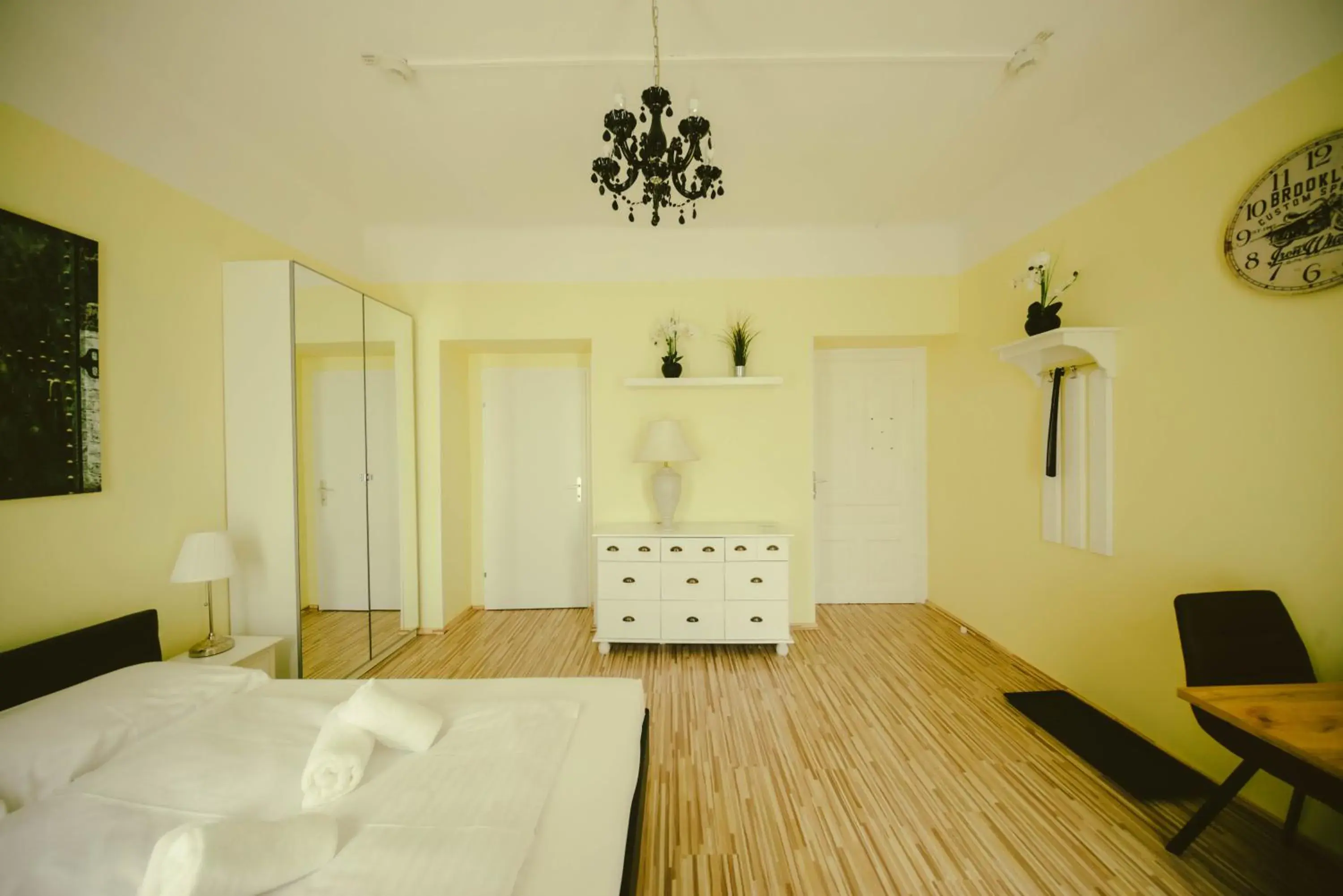 Standard Double Room in Hotel California Standard Double Room in Hotel California