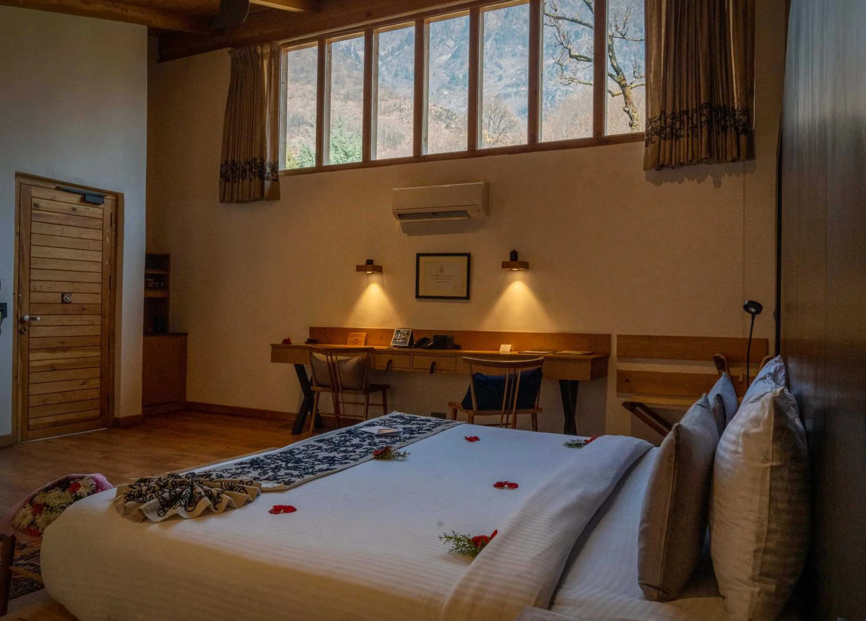 Property building, Bed in Qayaam Gah