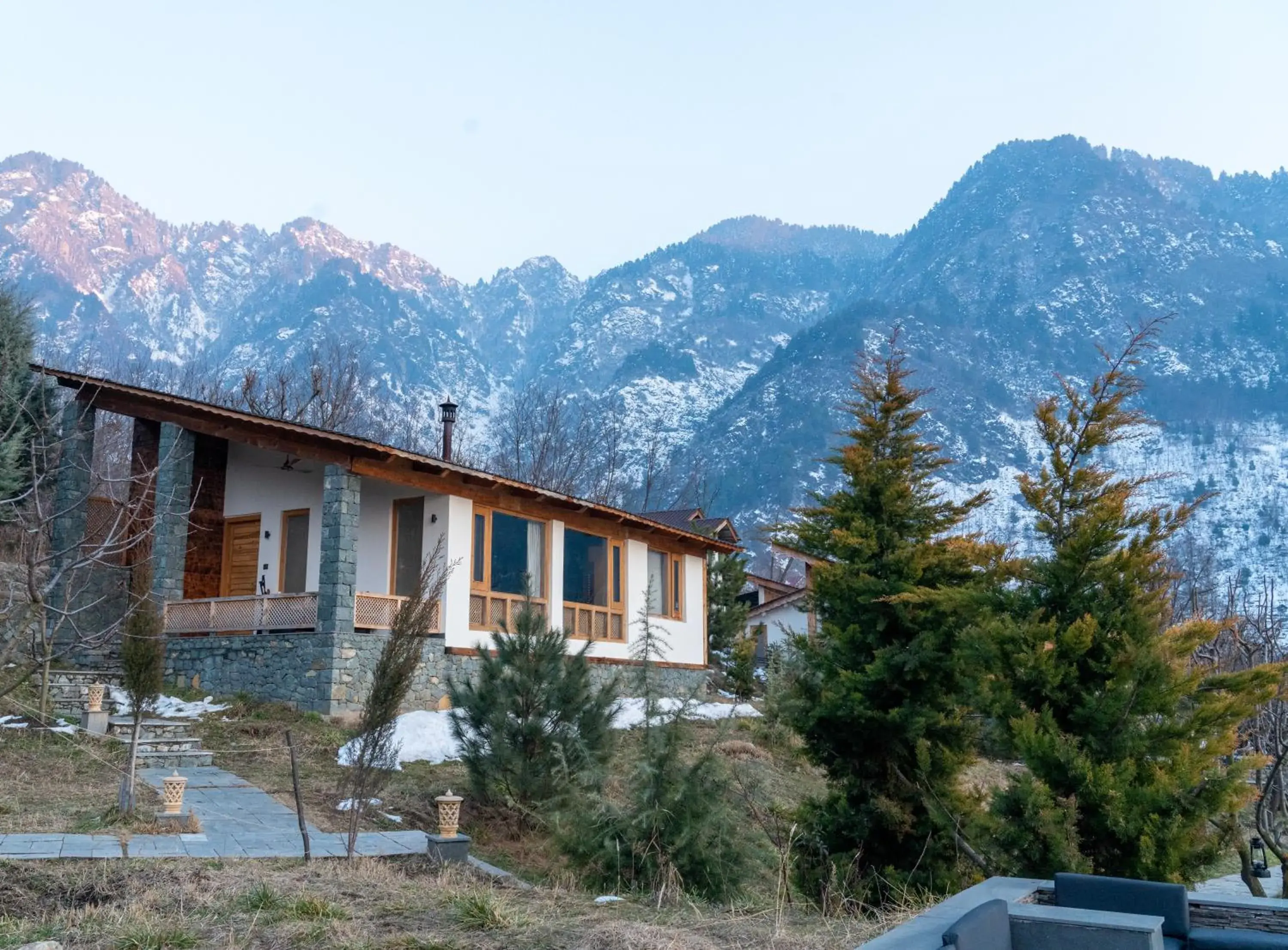 Property building in Qayaam Gah Property building in Qayaam Gah