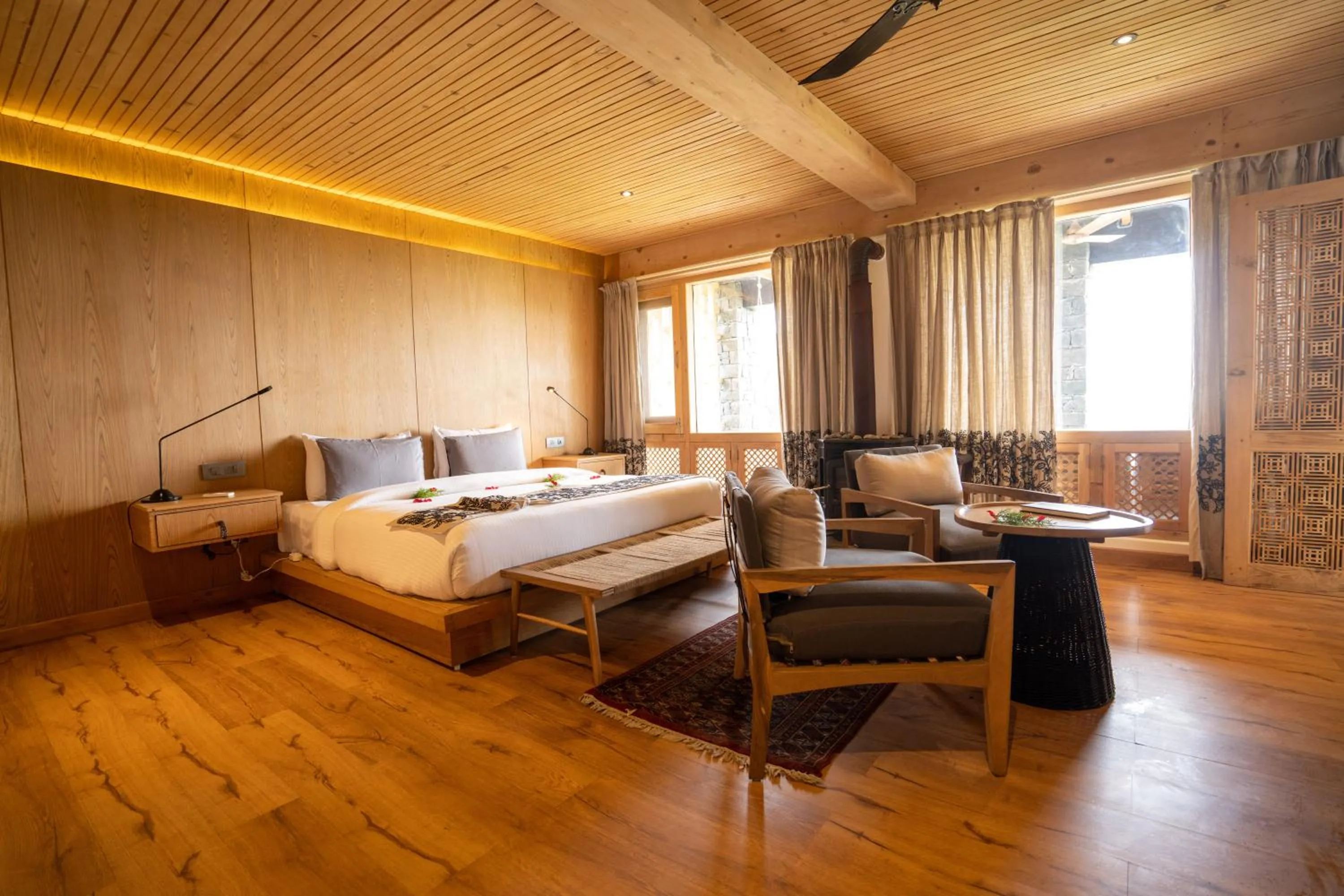 Bedroom, Bed in Qayaam Gah