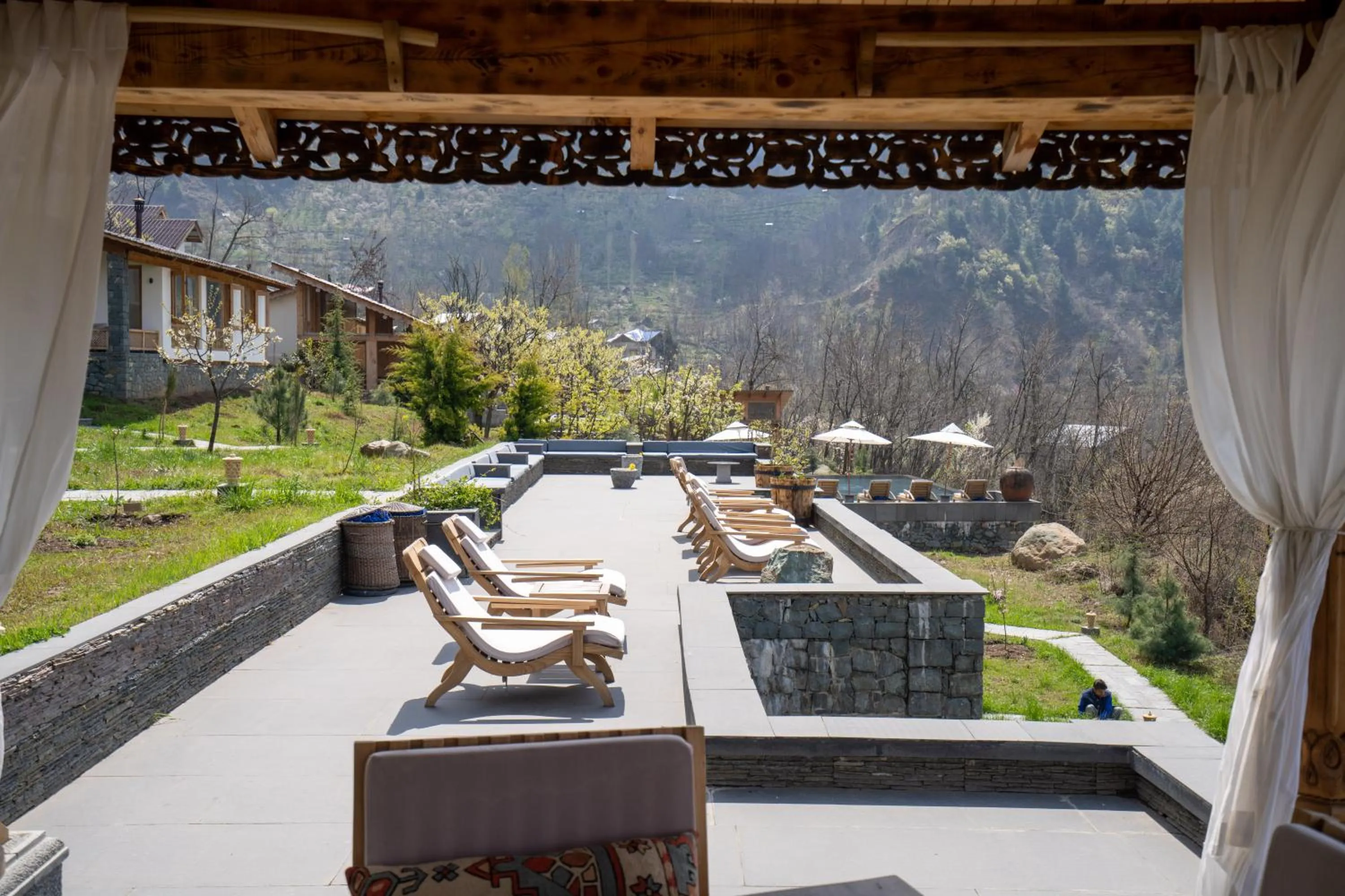 Property building in Qayaam Gah