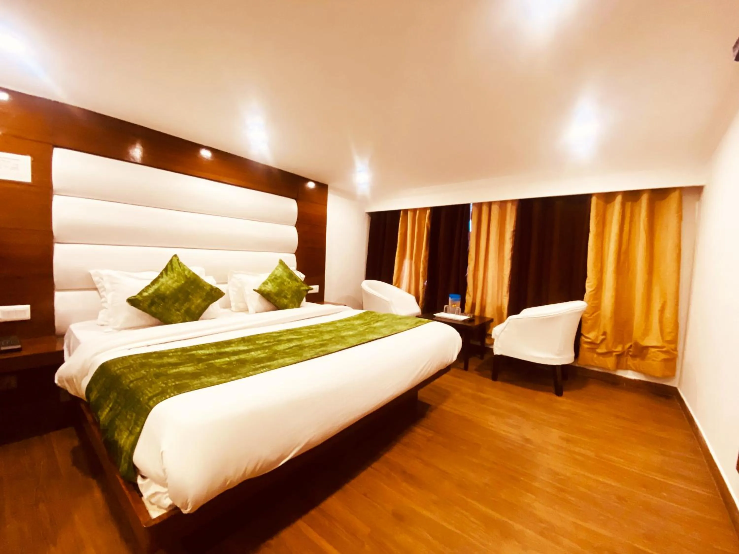 Photo of the whole room, Bed in Hotel Royal Classic @ Mall Road Mussoorie