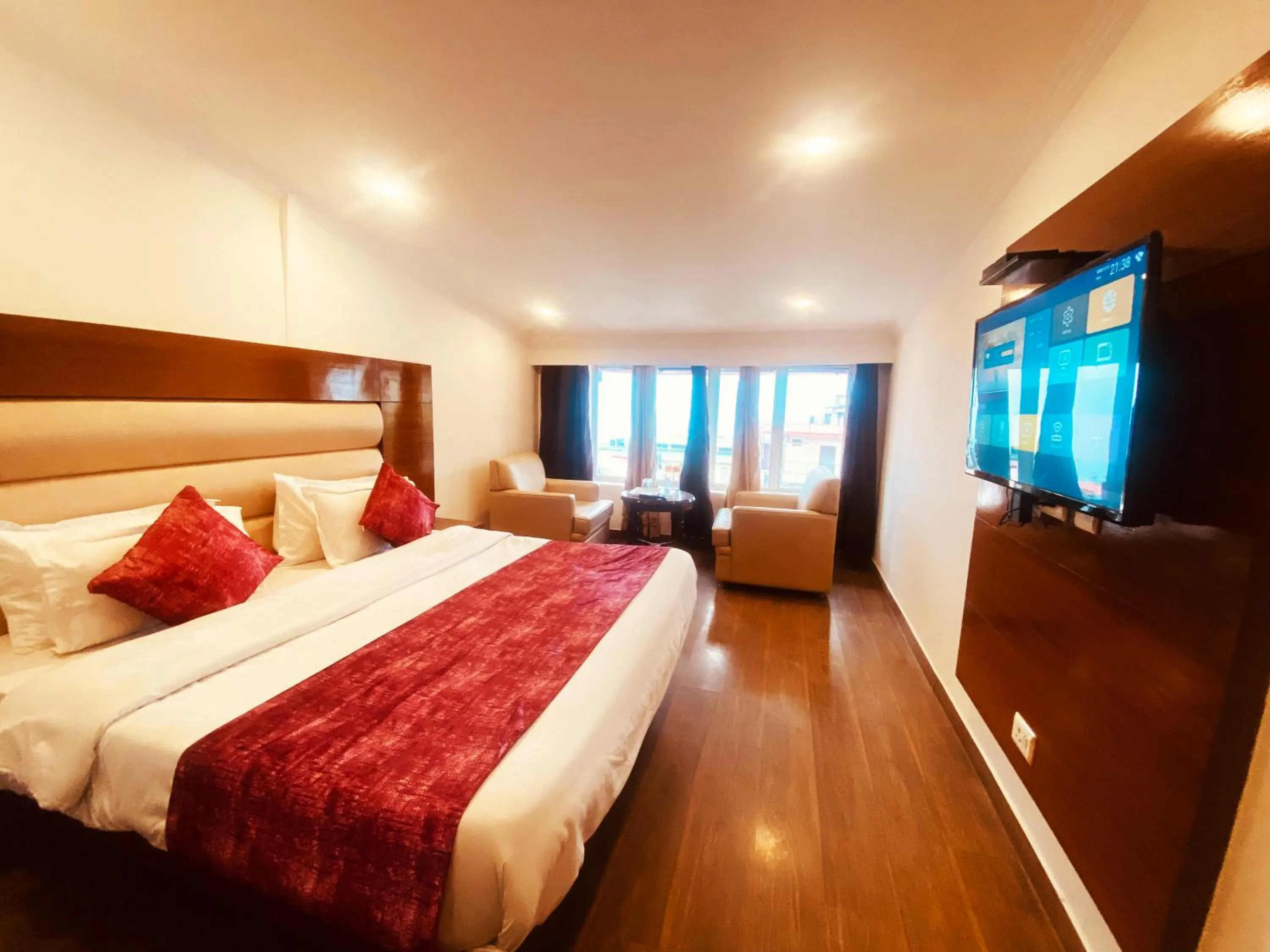 Photo of the whole room, Bed in Hotel Royal Classic @ Mall Road Mussoorie