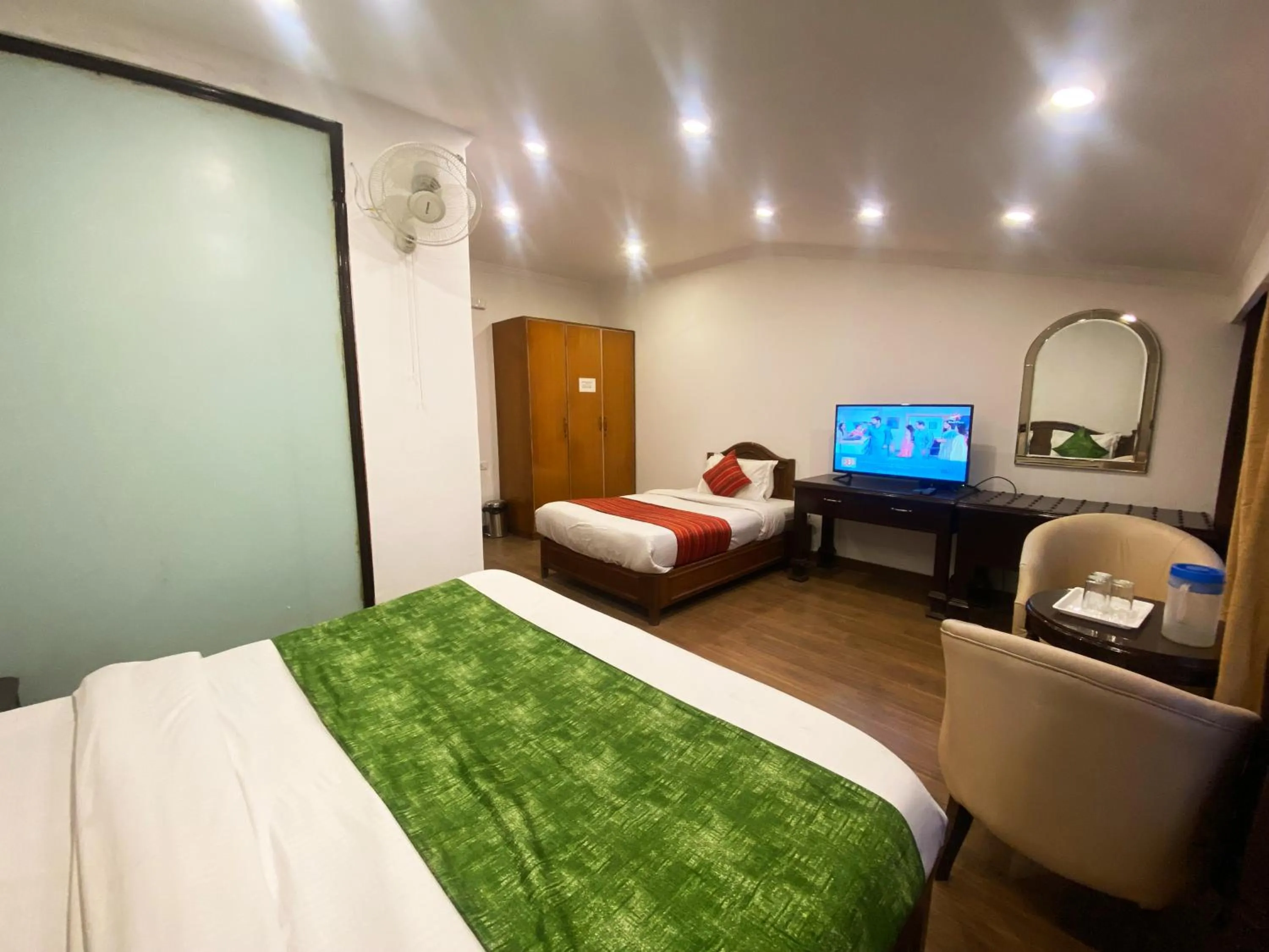 Photo of the whole room, Bed in Hotel Royal Classic @ Mall Road Mussoorie