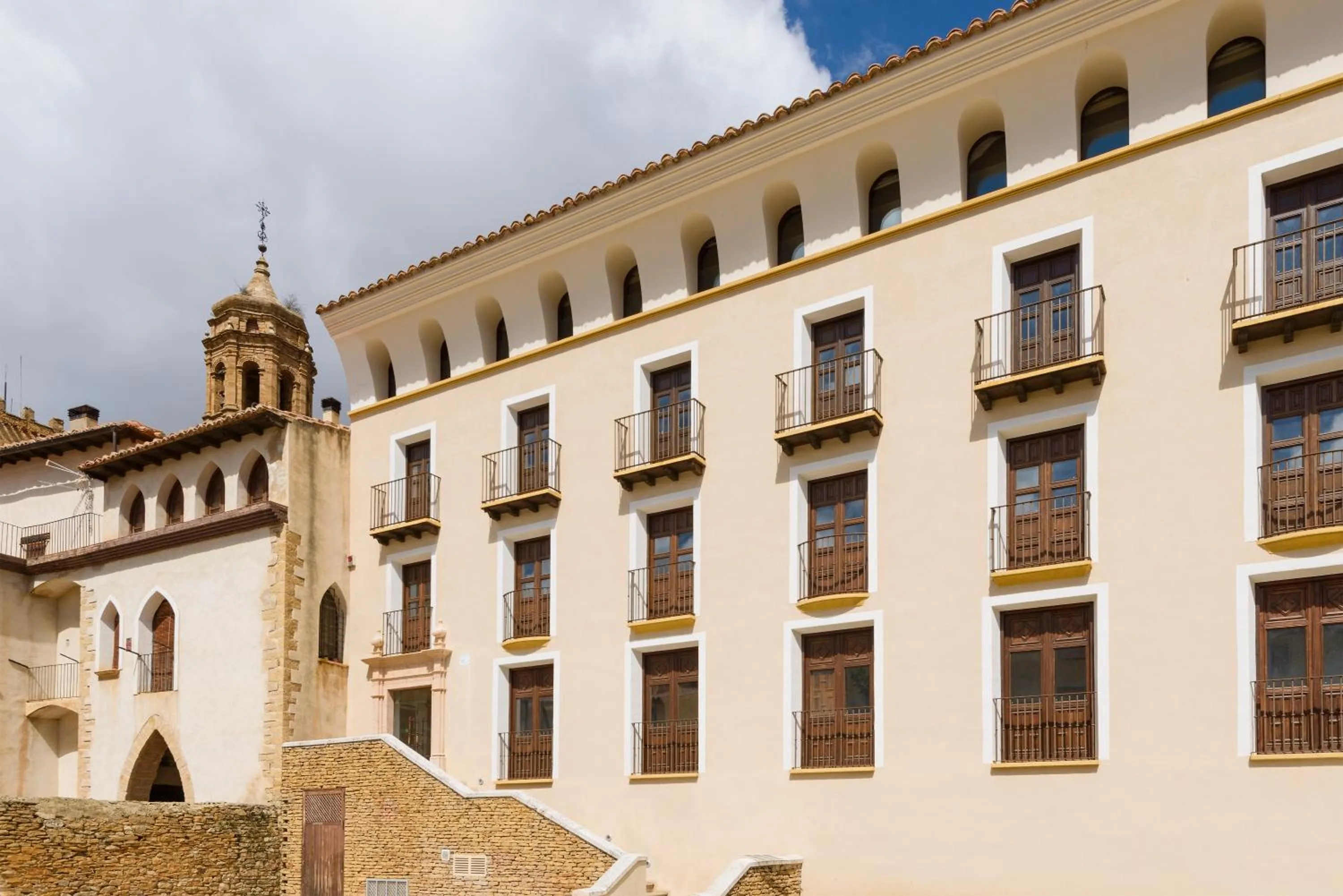 Property building in Hotel Palacio Matutano-Daudén