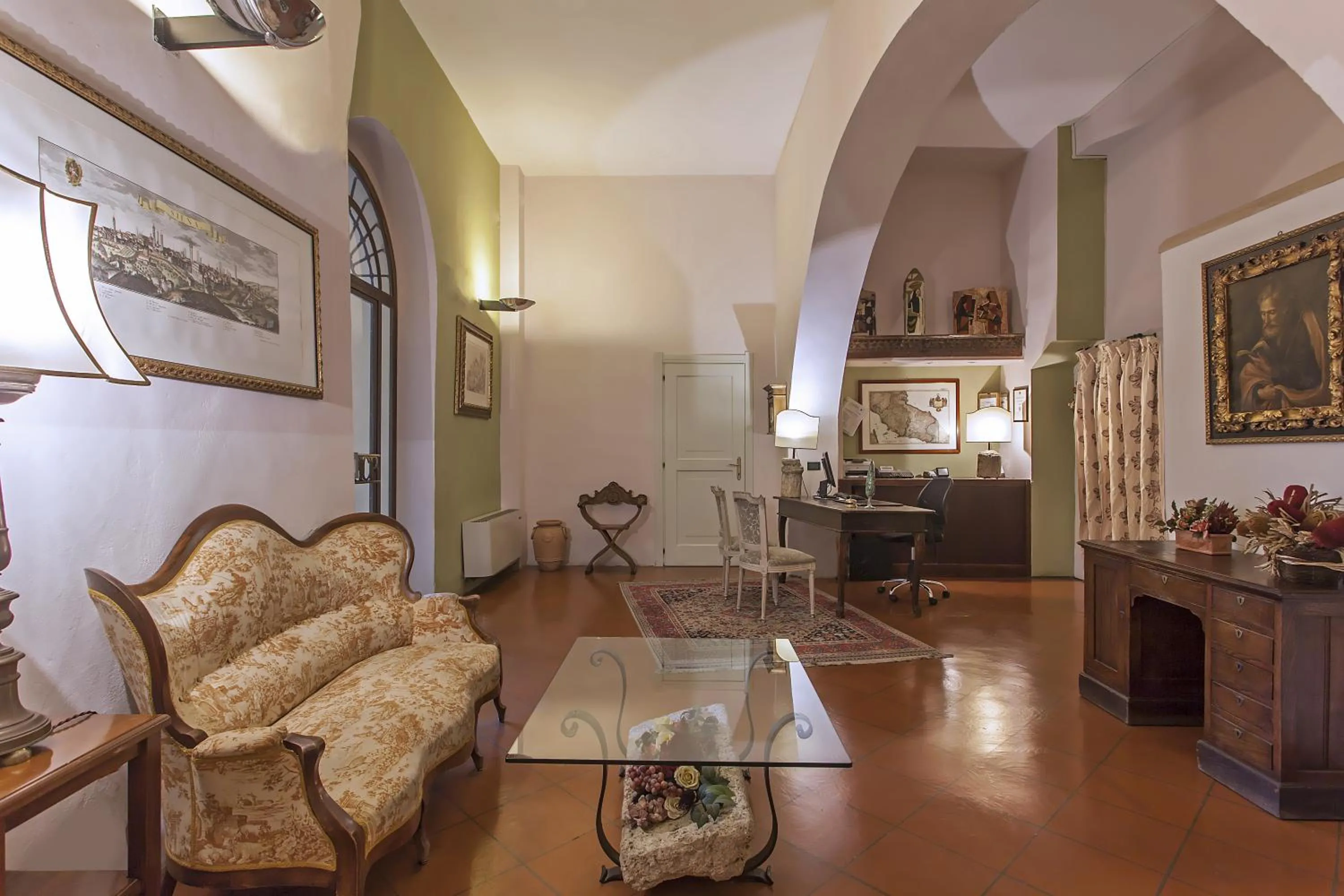 Patio in Relais Il Chiostro Di Pienza