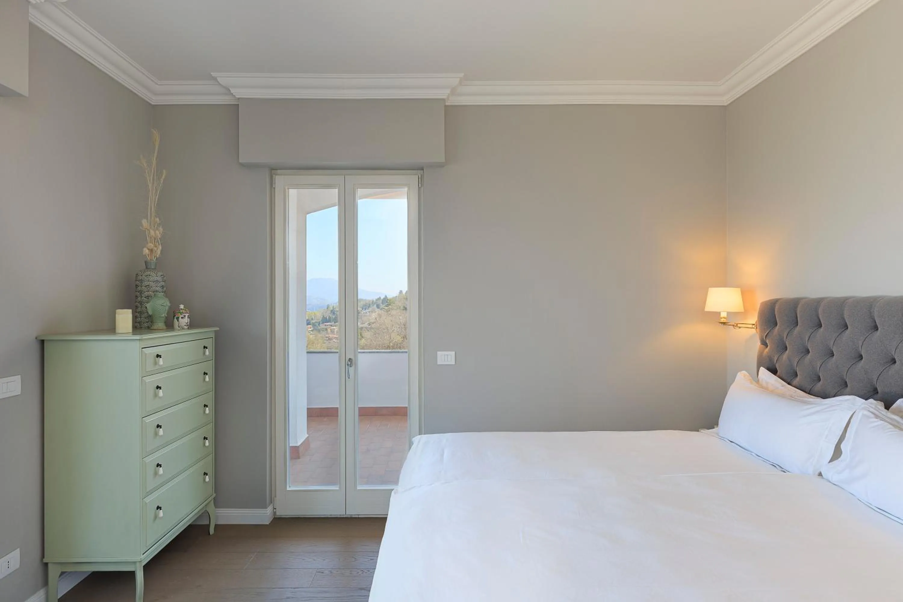 Photo of the whole room, Bed in Lago 270