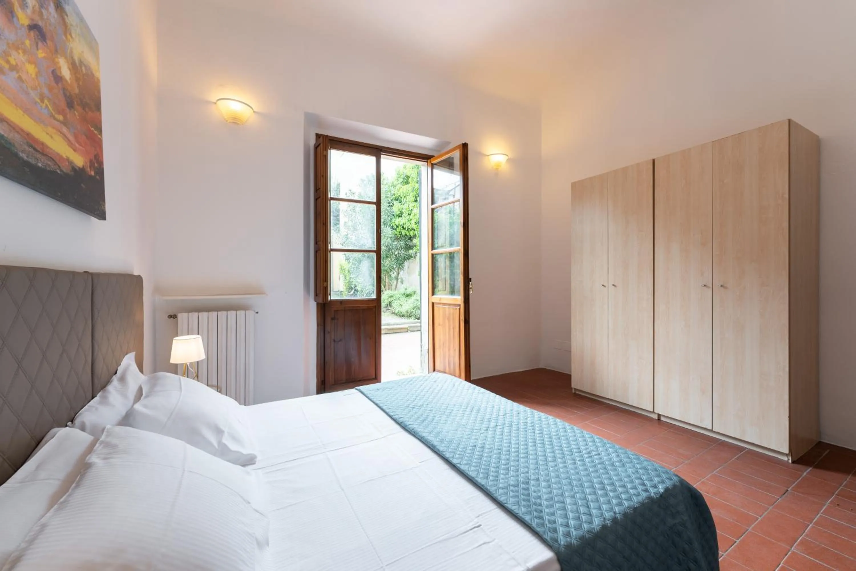 Other, Bed in Pilastri 35