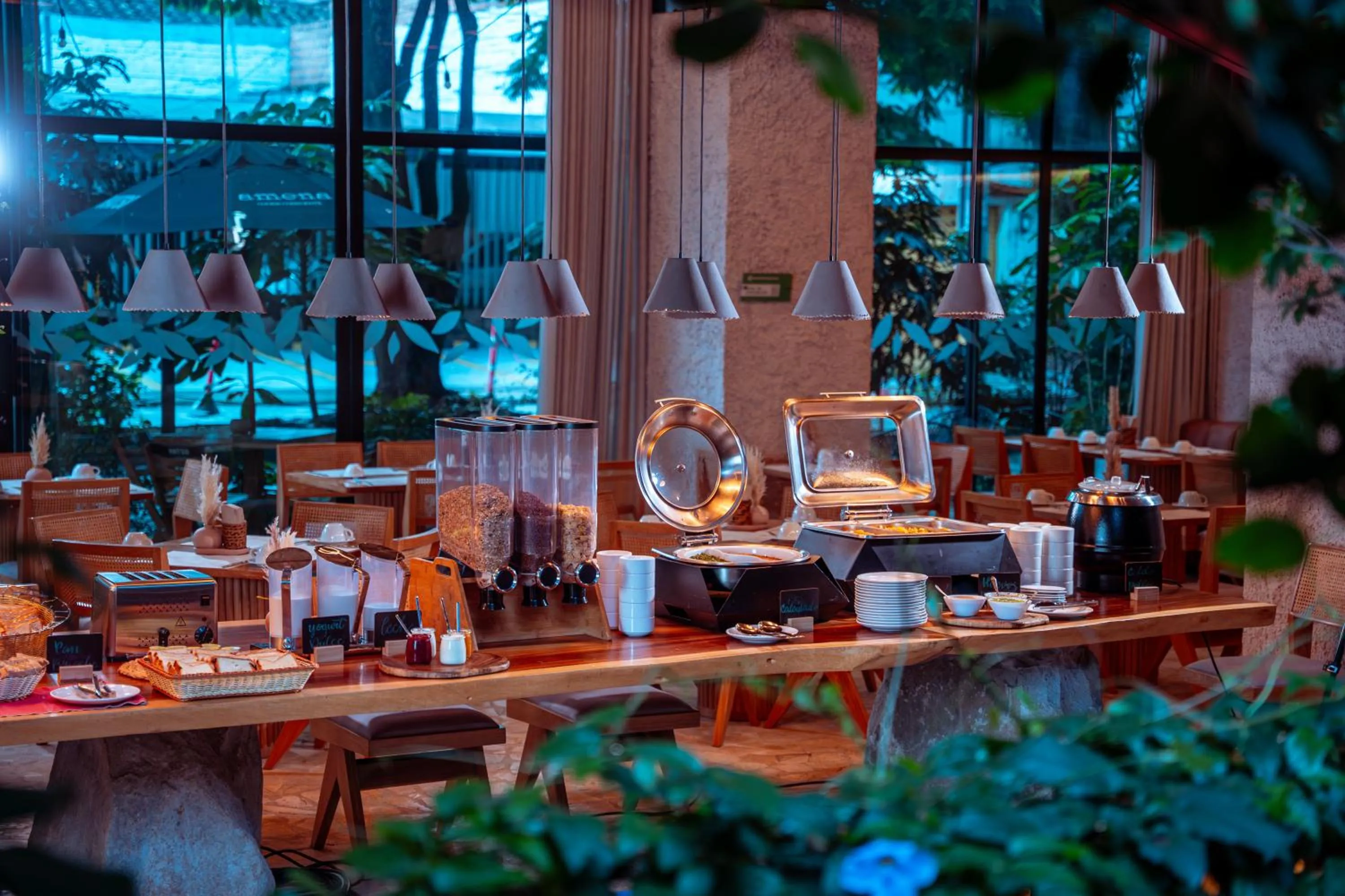 Breakfast in Hashtag 98 Hotel By Jalo