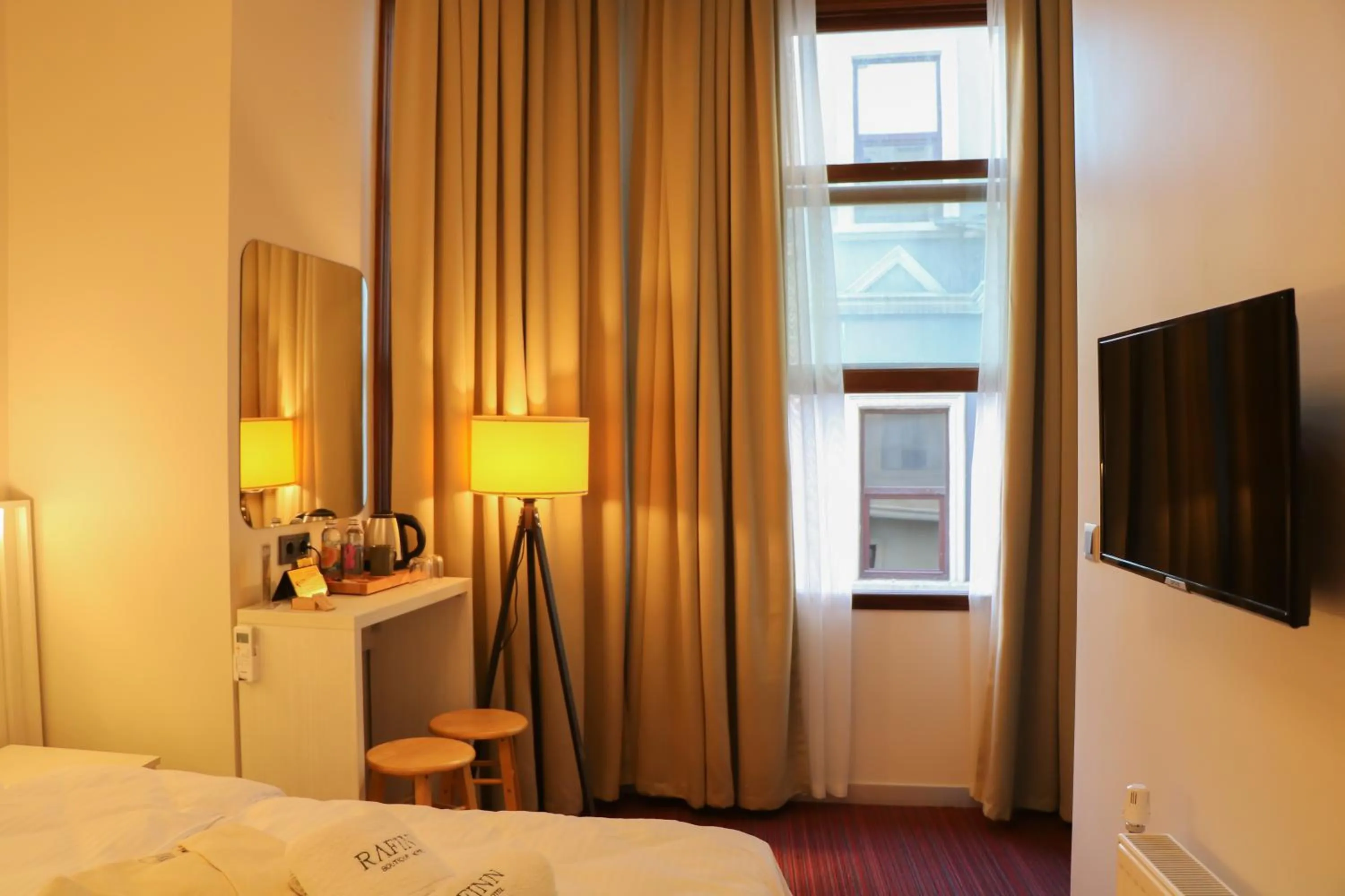 Bedroom, Bed in Rafinn Hotel