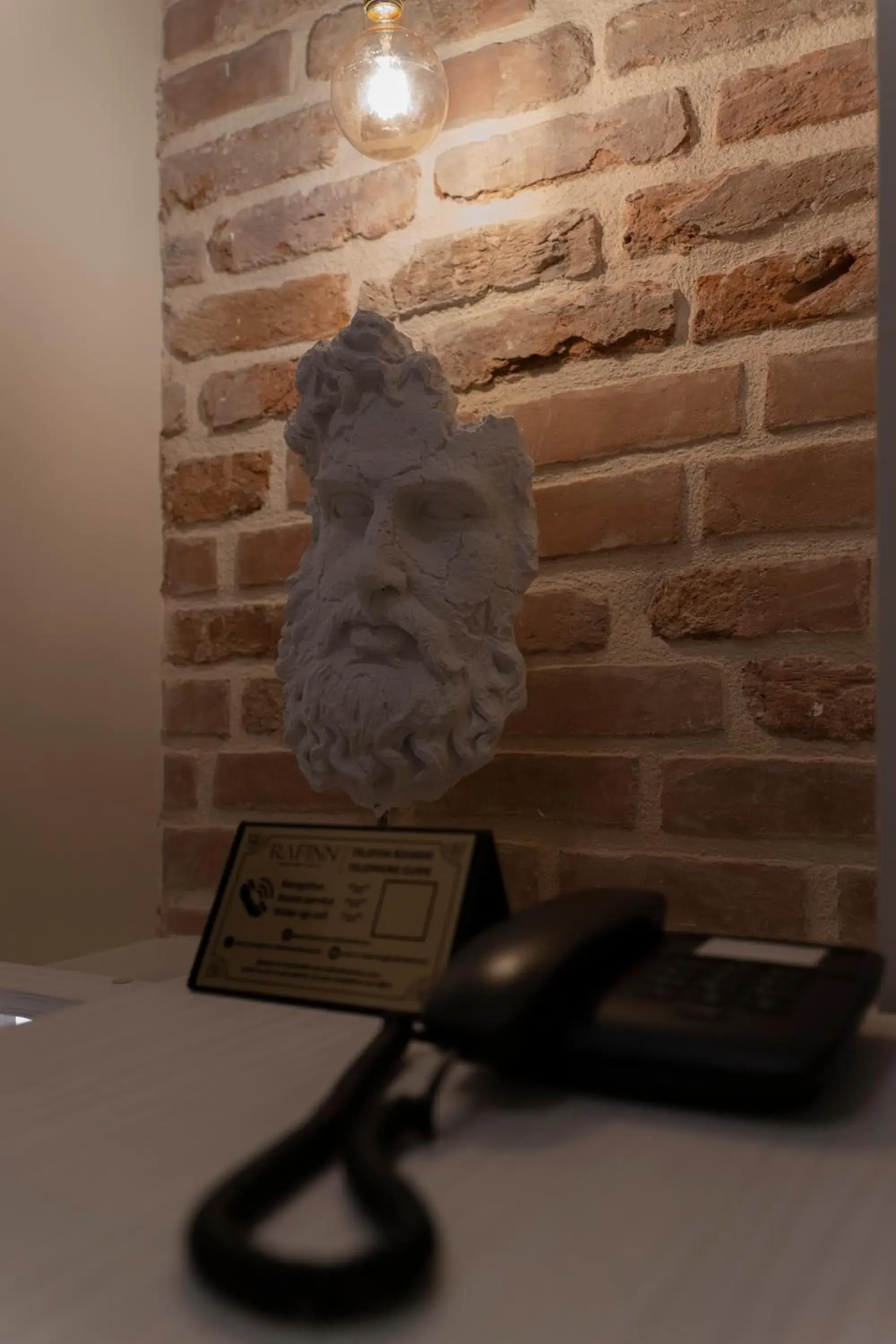 Decorative detail in Rafinn Hotel Decorative detail in Rafinn Hotel