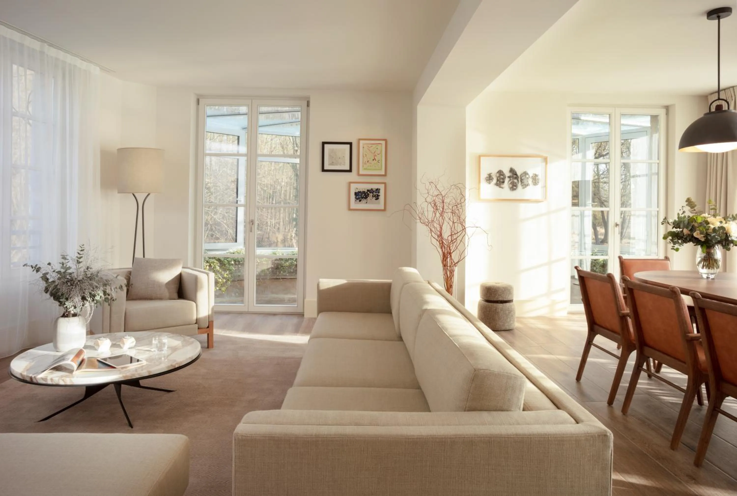 Living room in Le Grand Pavillon Chantilly