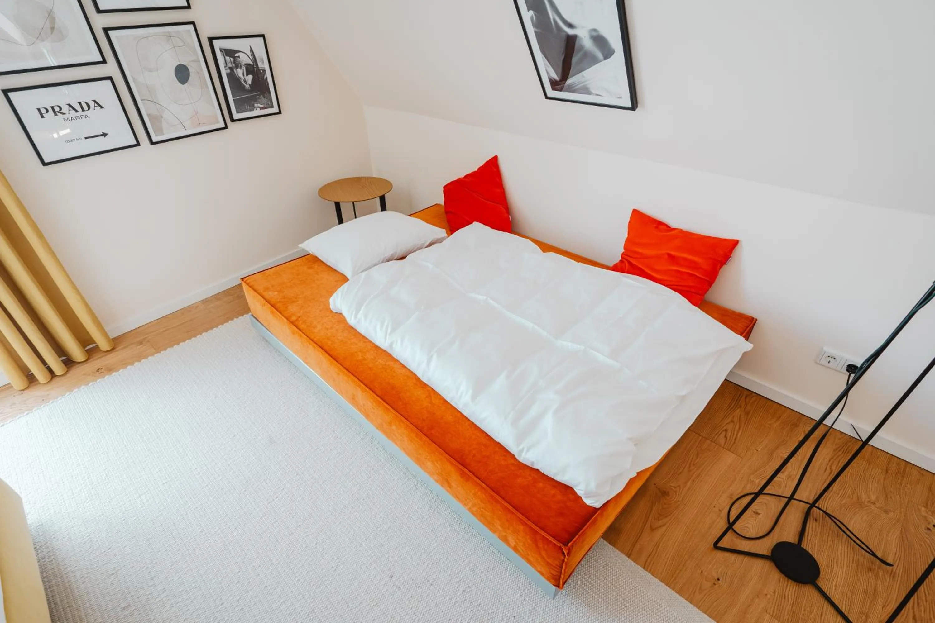 Photo of the whole room, Bed in 21rooms