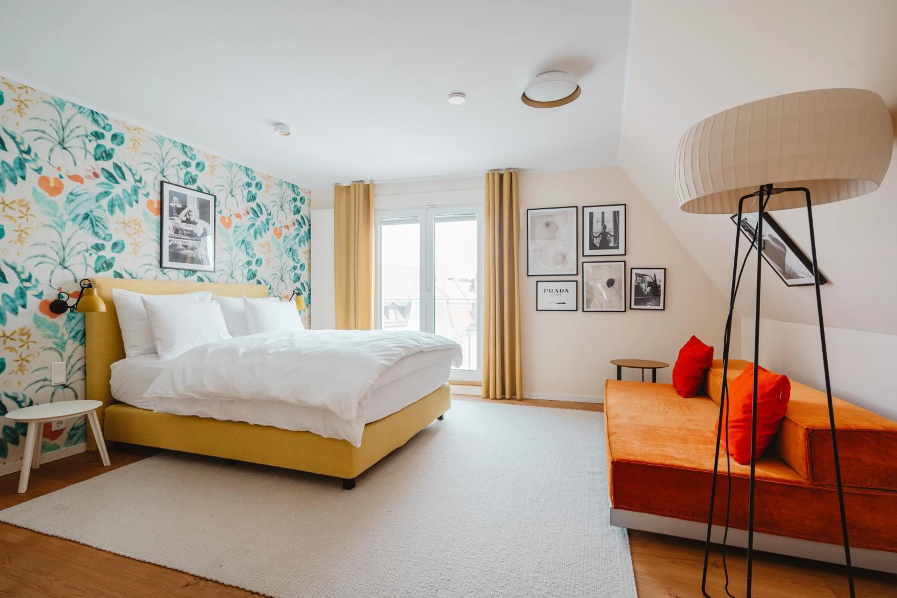 Photo of the whole room, Bed in 21rooms