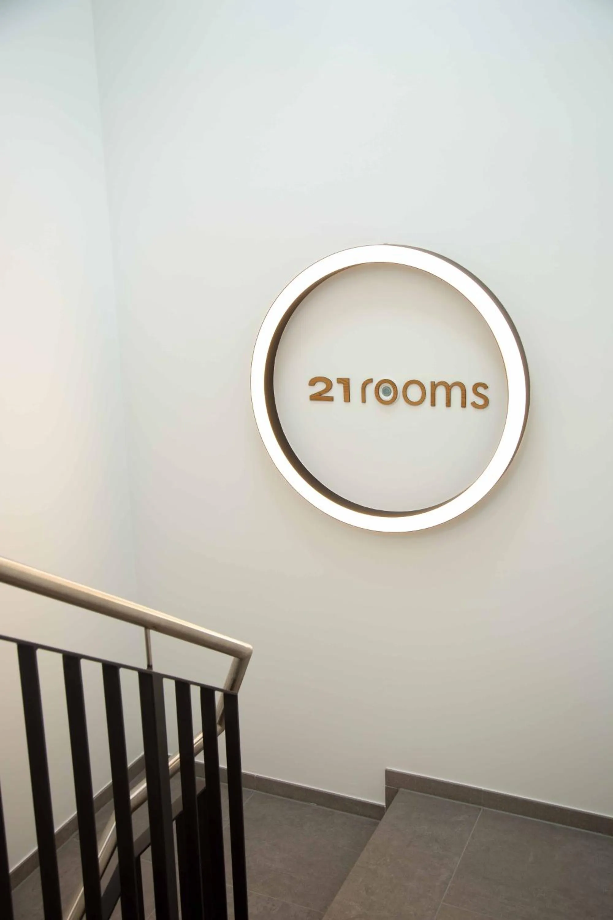 Property logo or sign in 21rooms