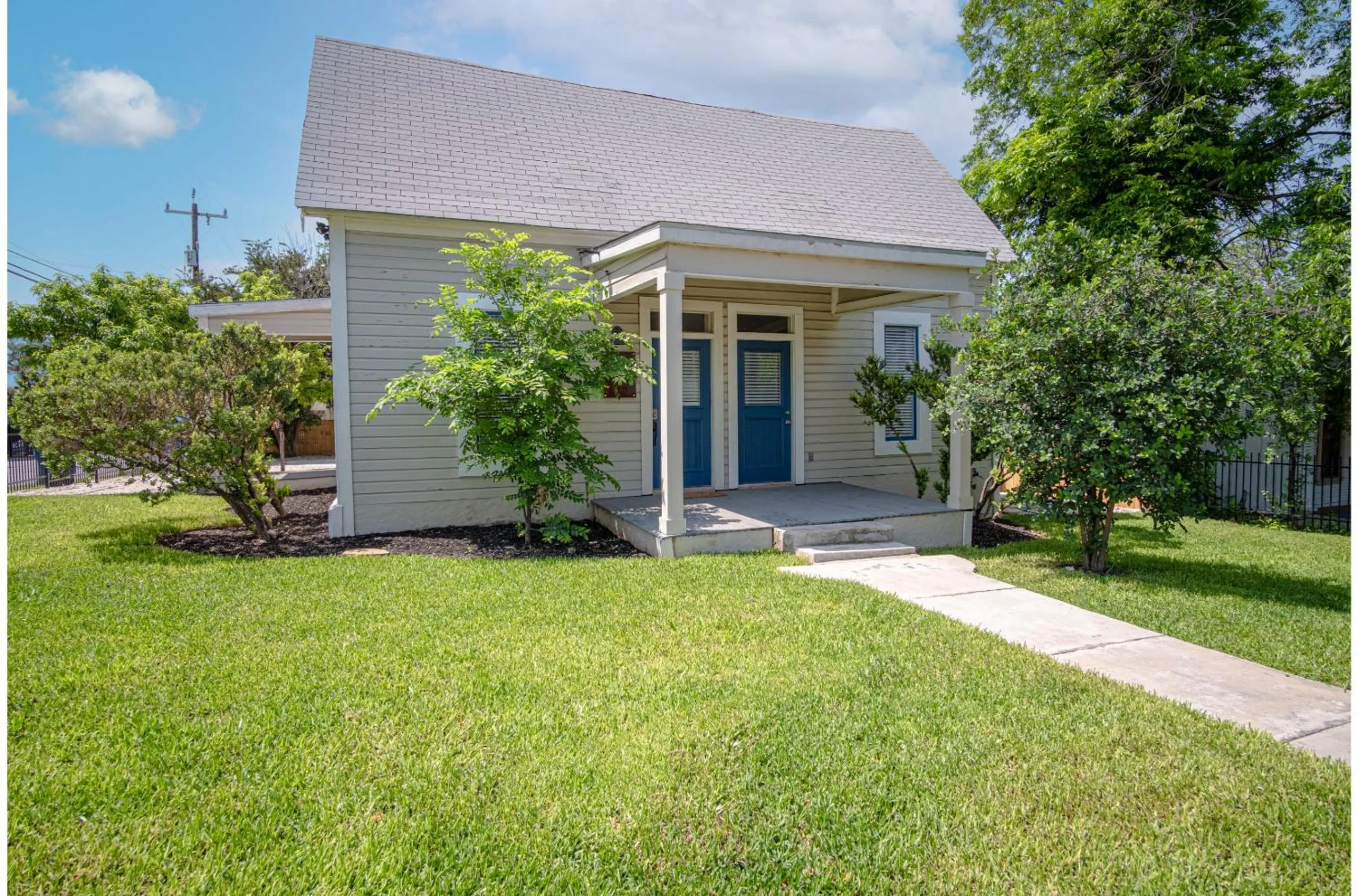 Incredible New 3BR2BA Near Downtown