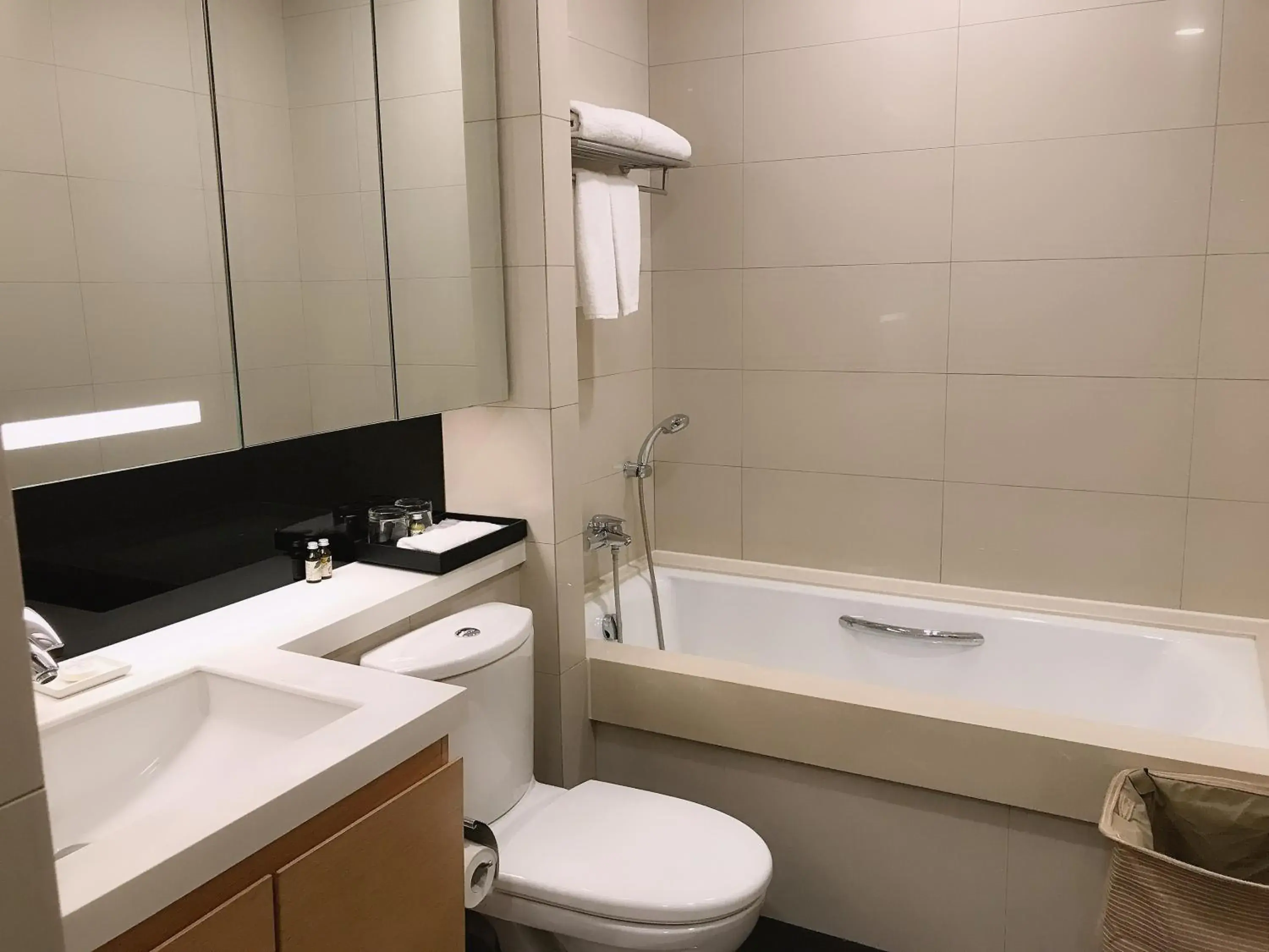 Swimming pool in Somerset Grand Central Dalian Swimming pool in Somerset Grand Central Dalian