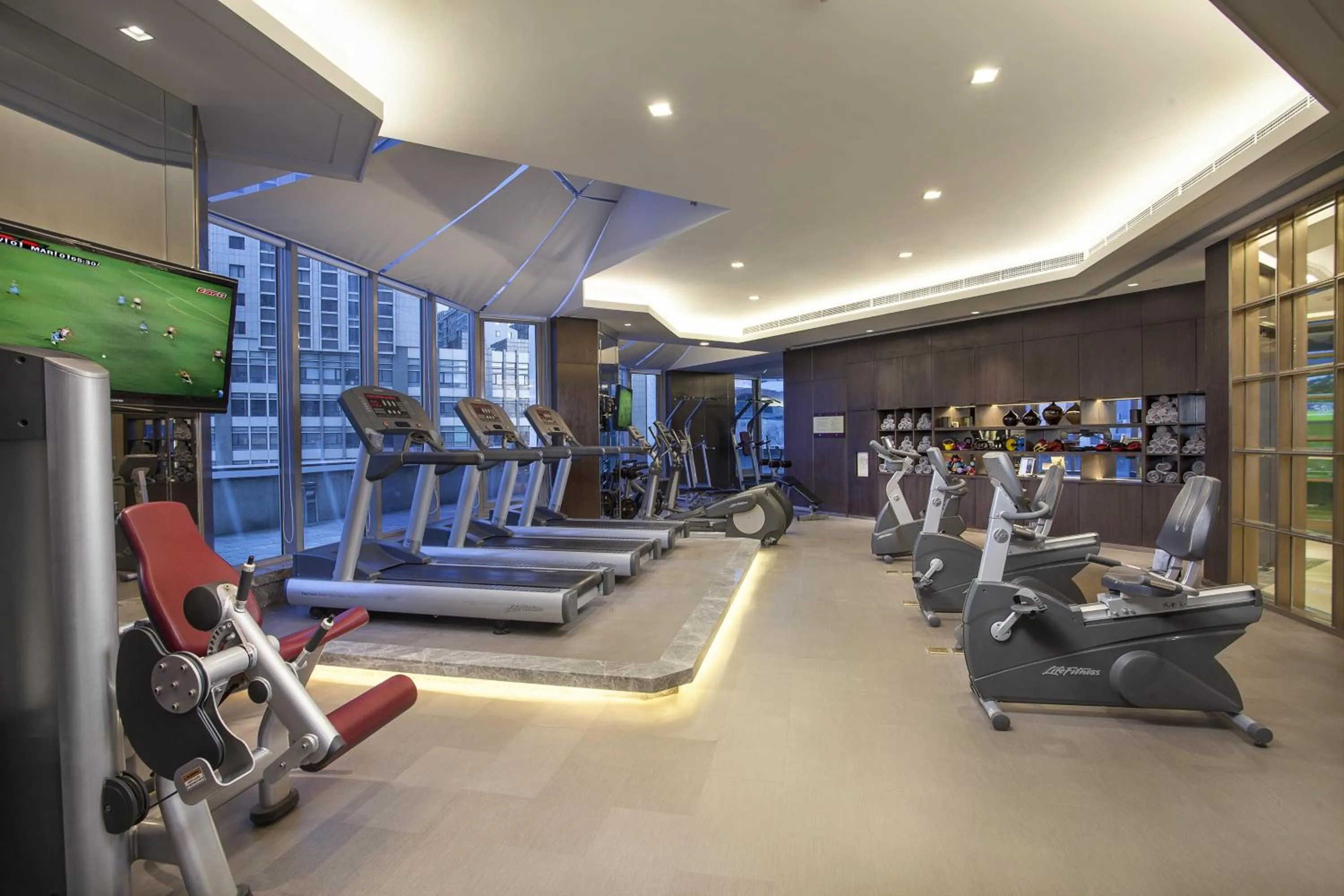 Fitness centre/facilities in Somerset Grand Central Dalian