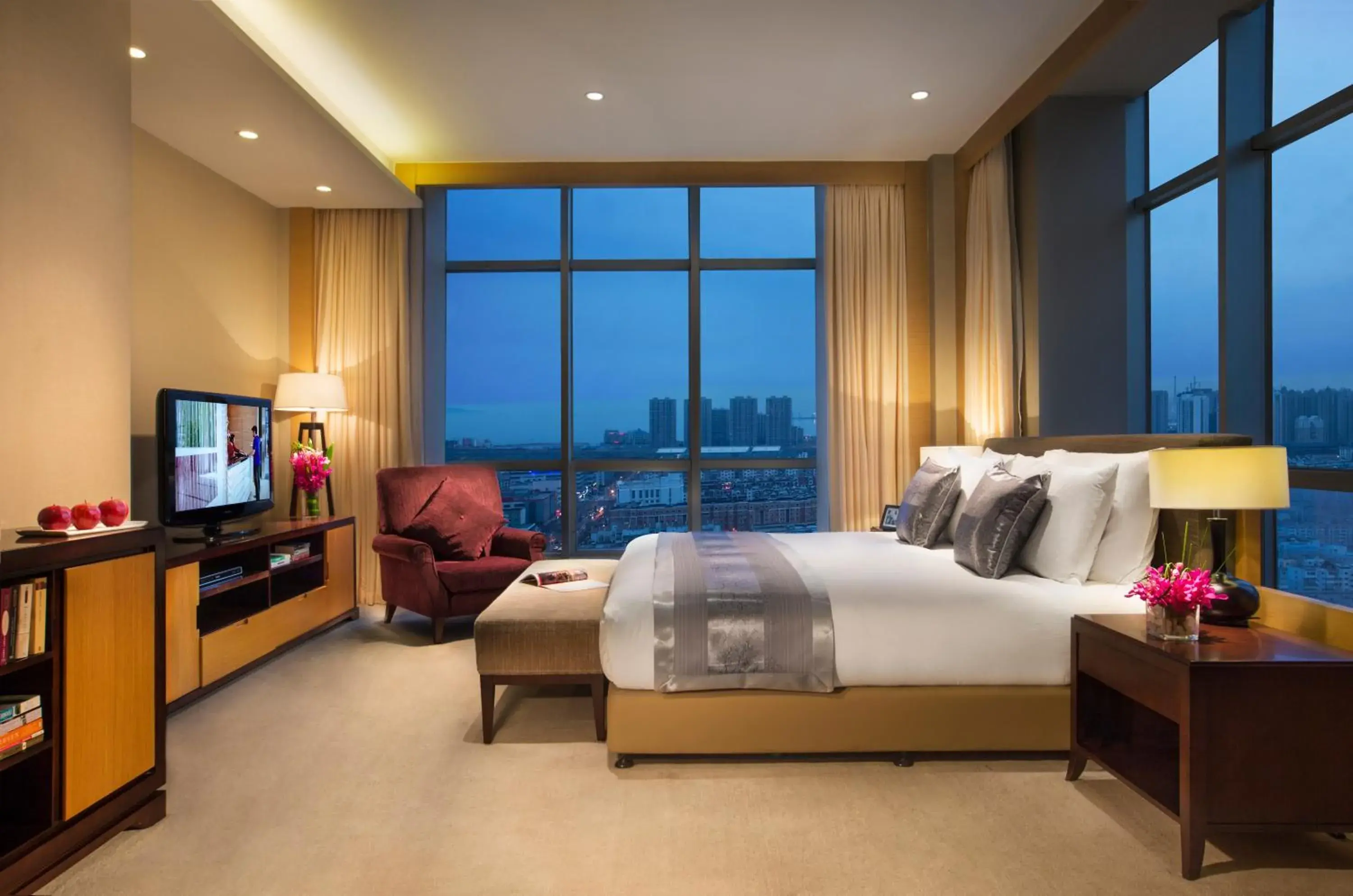 Bedroom, Bed in Somerset Grand Central Dalian Bedroom, Bed in Somerset Grand Central Dalian