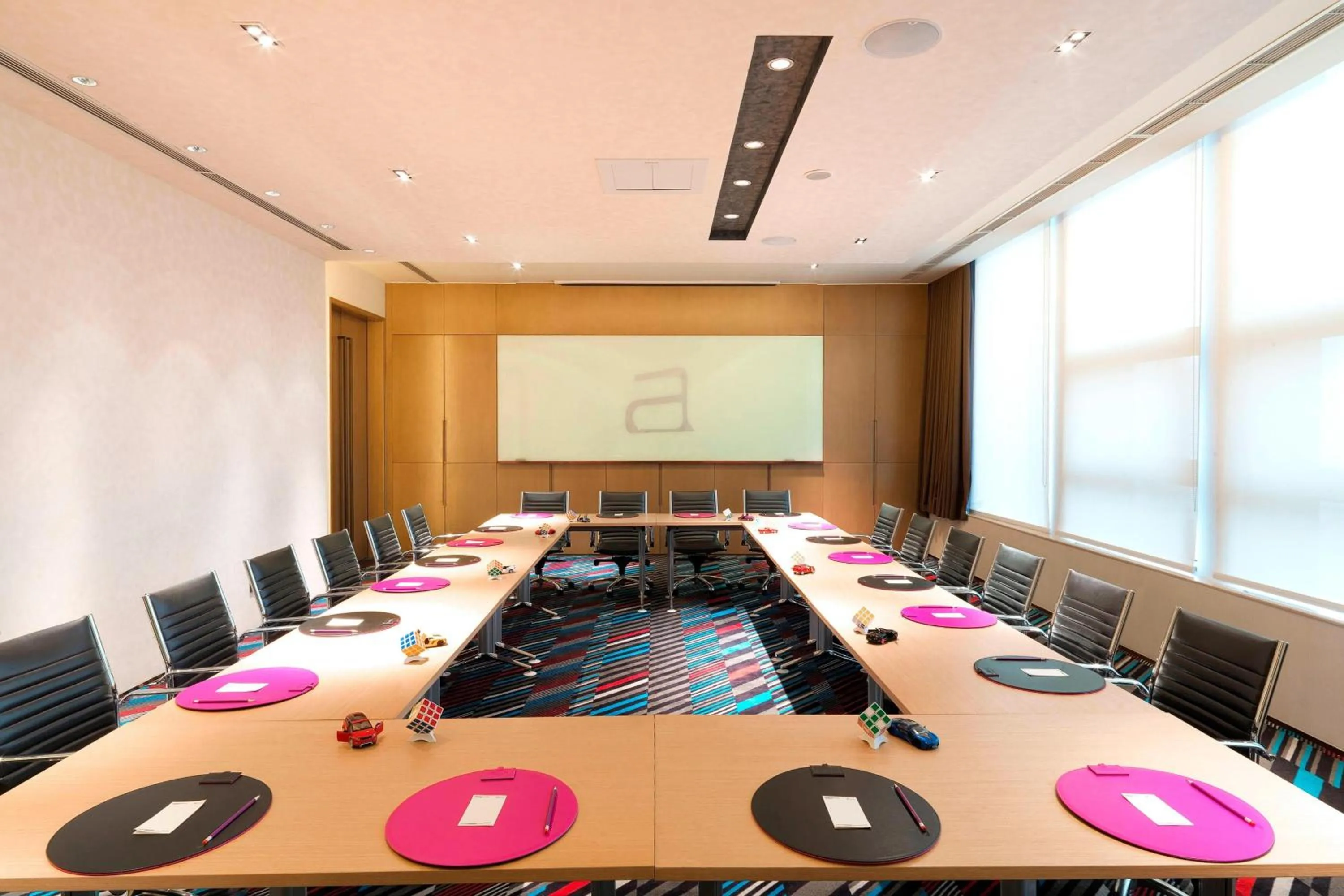 Meeting/conference room in Aloft Dalian