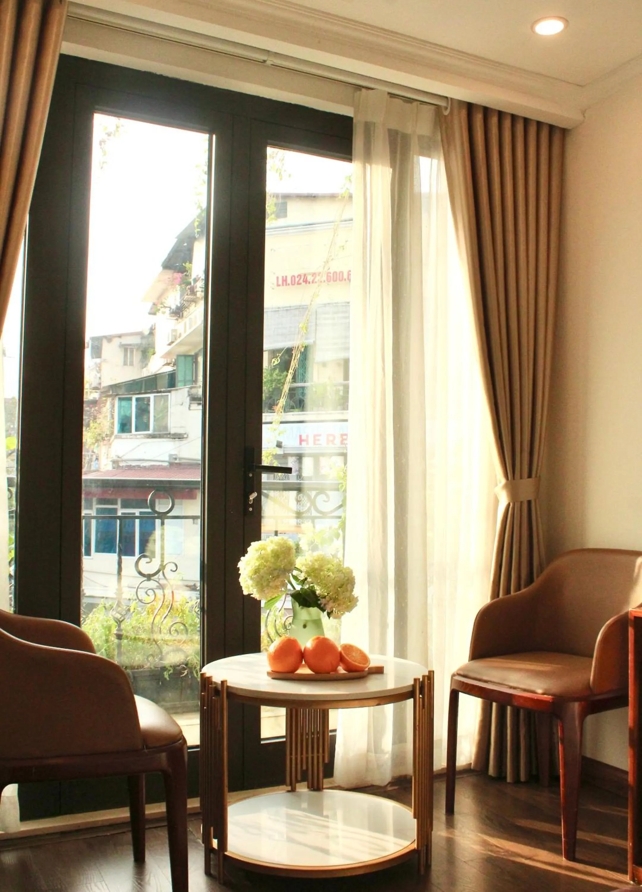 Decorative detail in DE LA SOIE Hotel & Travel