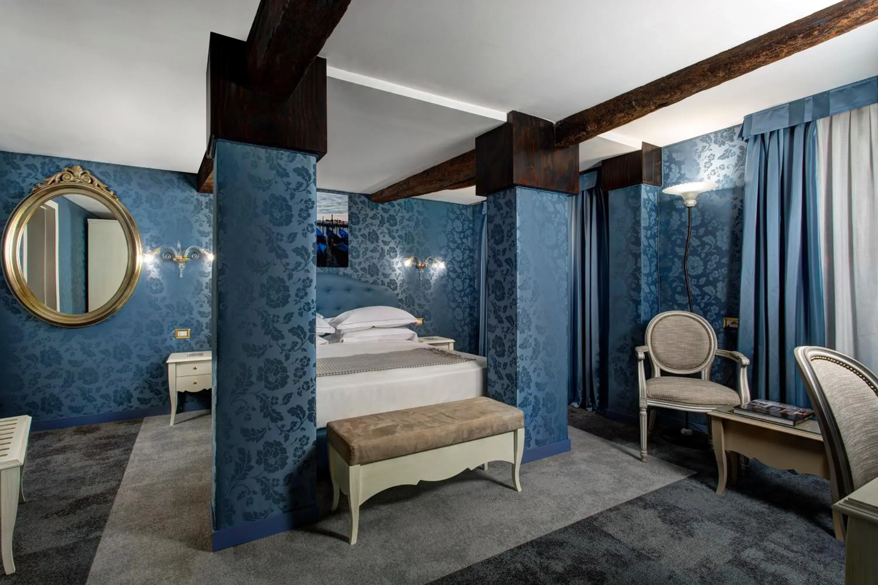 Bed in GKK Exclusive Private suite Venezia Bed in GKK Exclusive Private suite Venezia