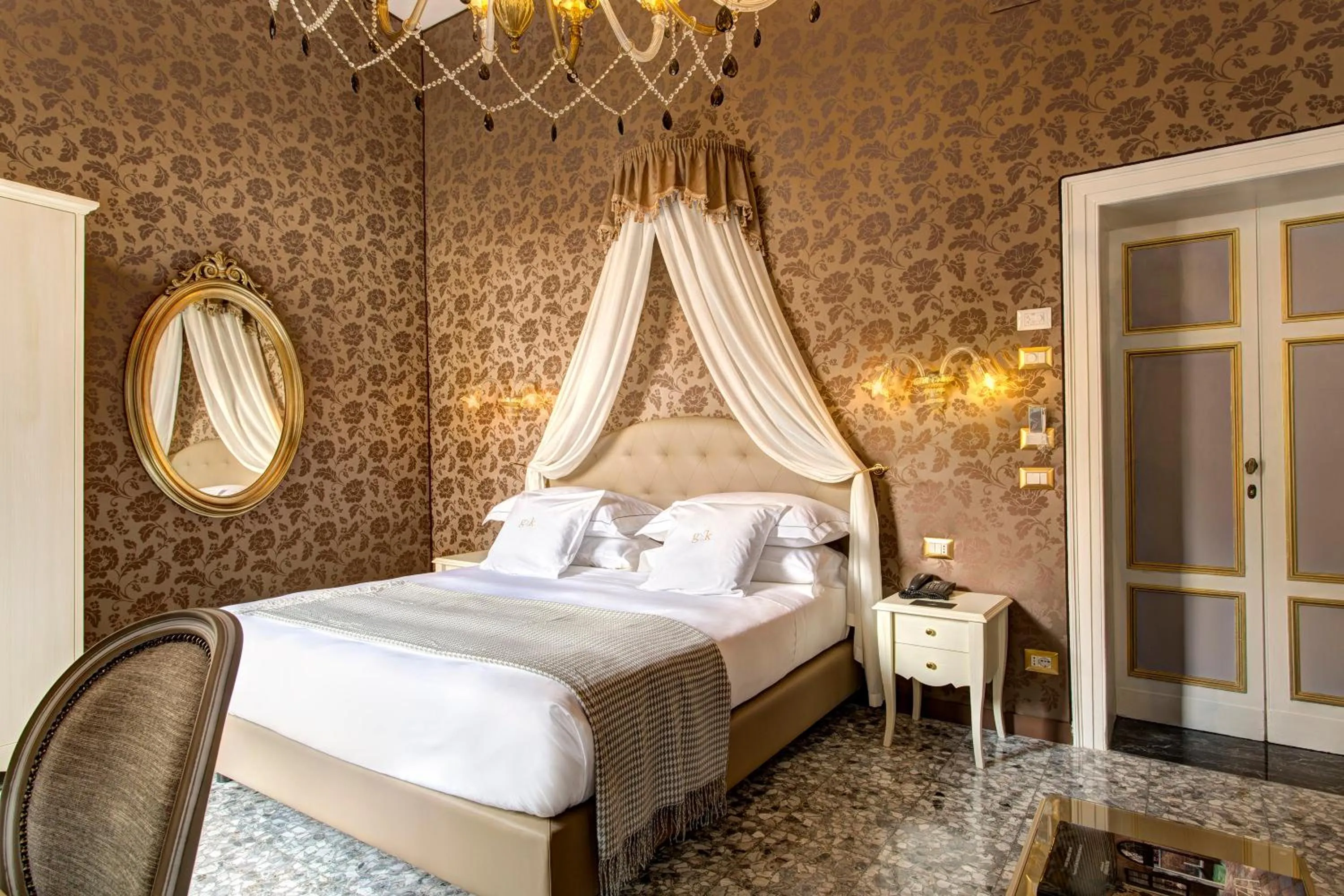Photo of the whole room, Bed in GKK Exclusive Private suite Venezia