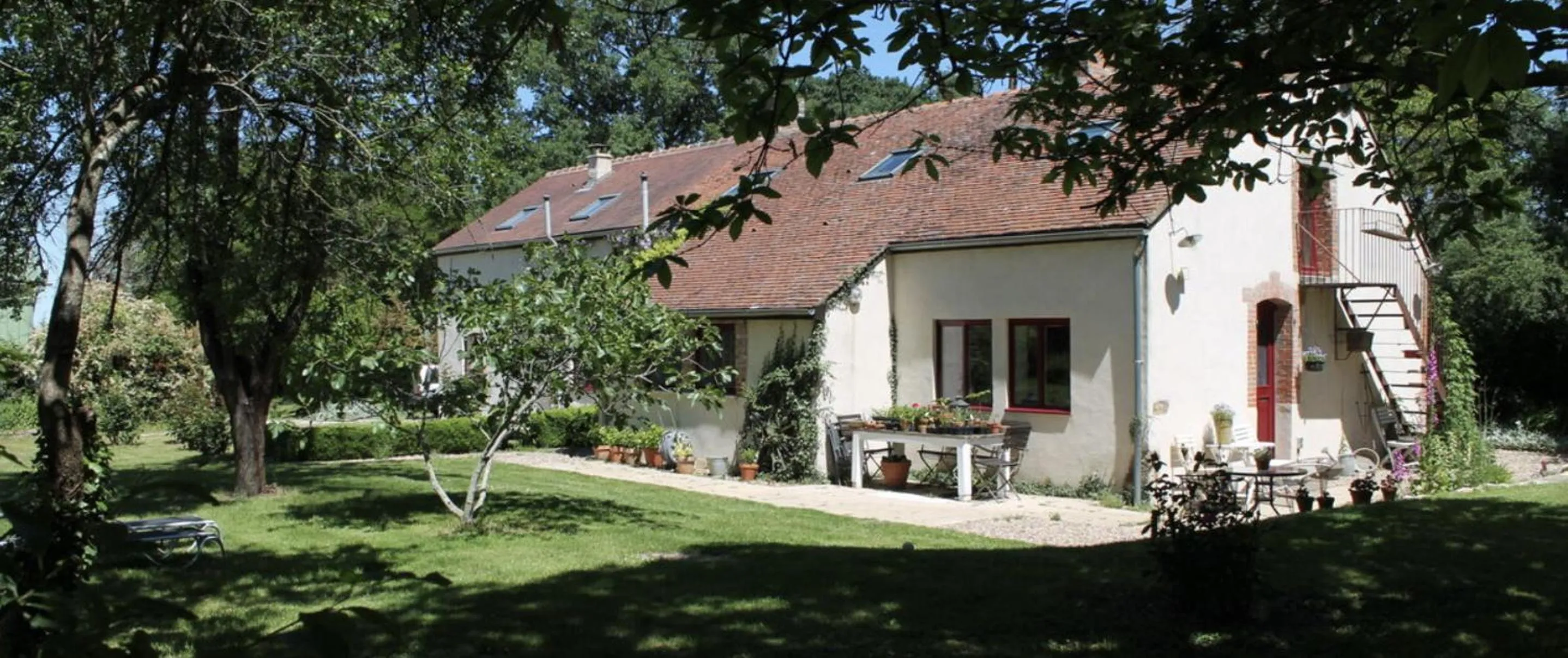 Property building in Champ Du Bois