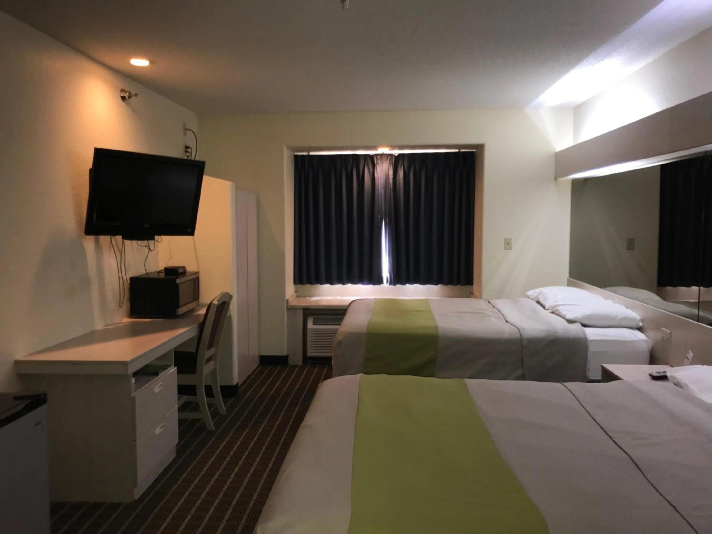 Chadron Inn & Suites