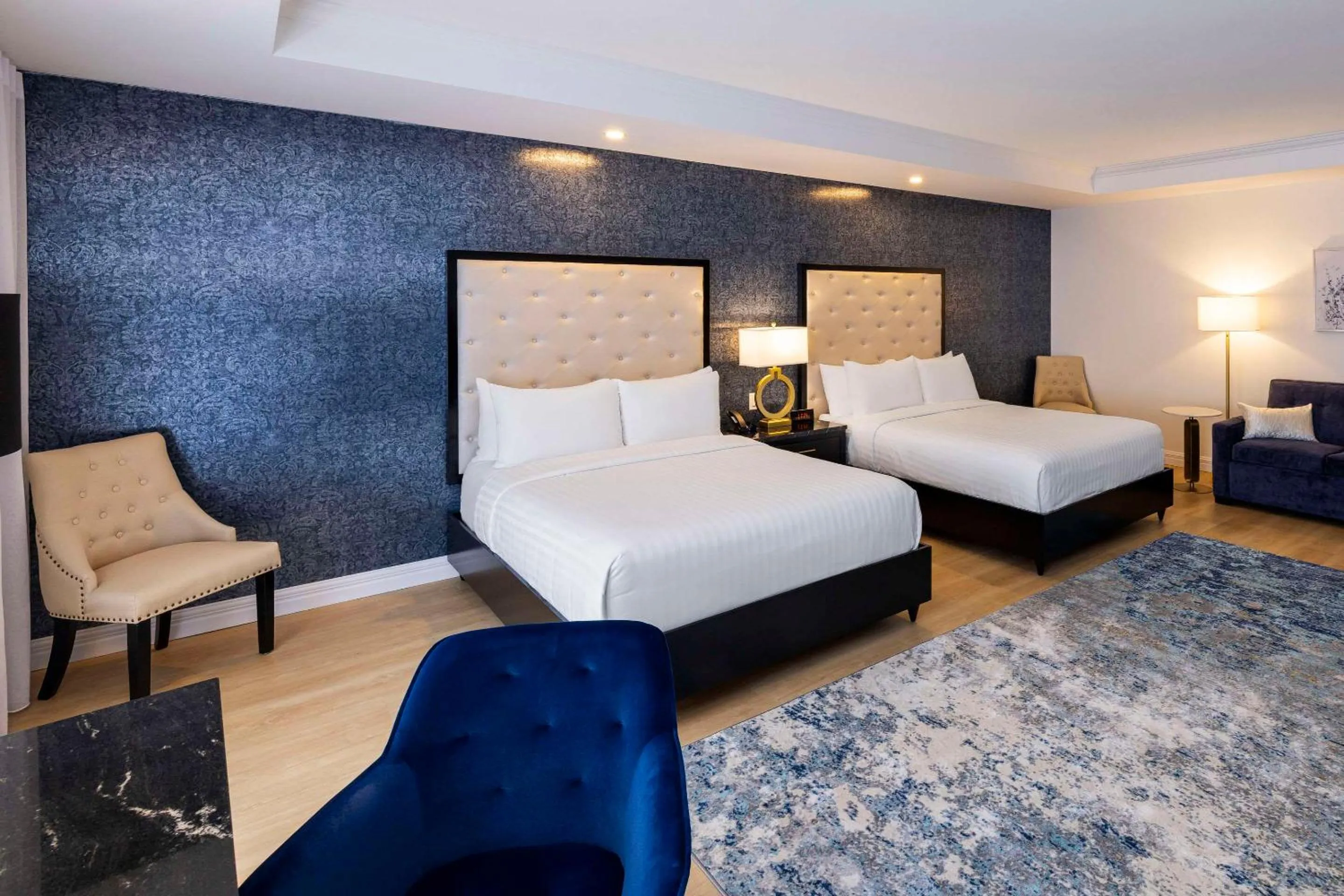 Bedroom, Bed in Halifax Tower Hotel & Conference Centre, an Ascend Collection Hotel