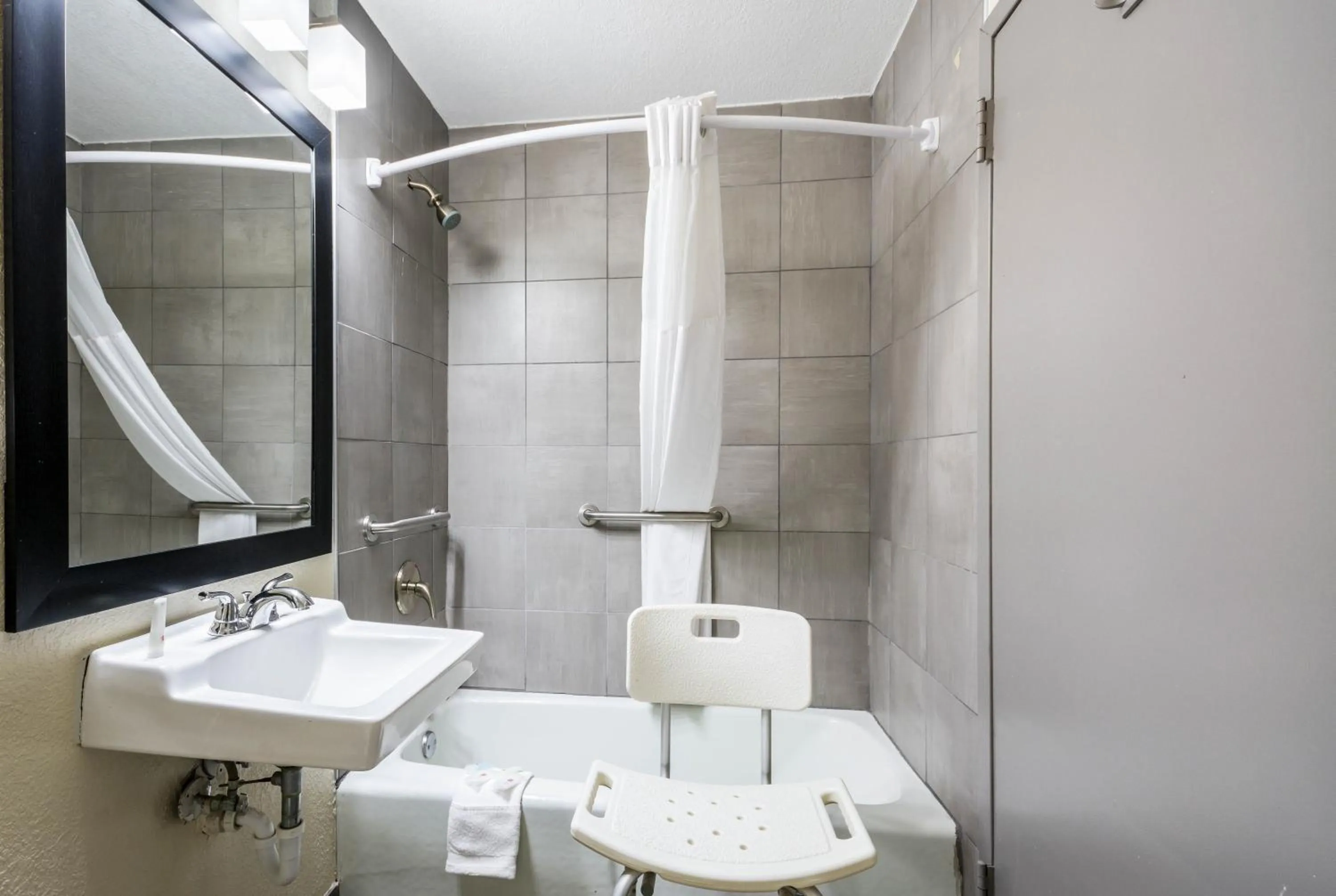 Bathroom in Baymont by Wyndham Oklahoma City Bricktown