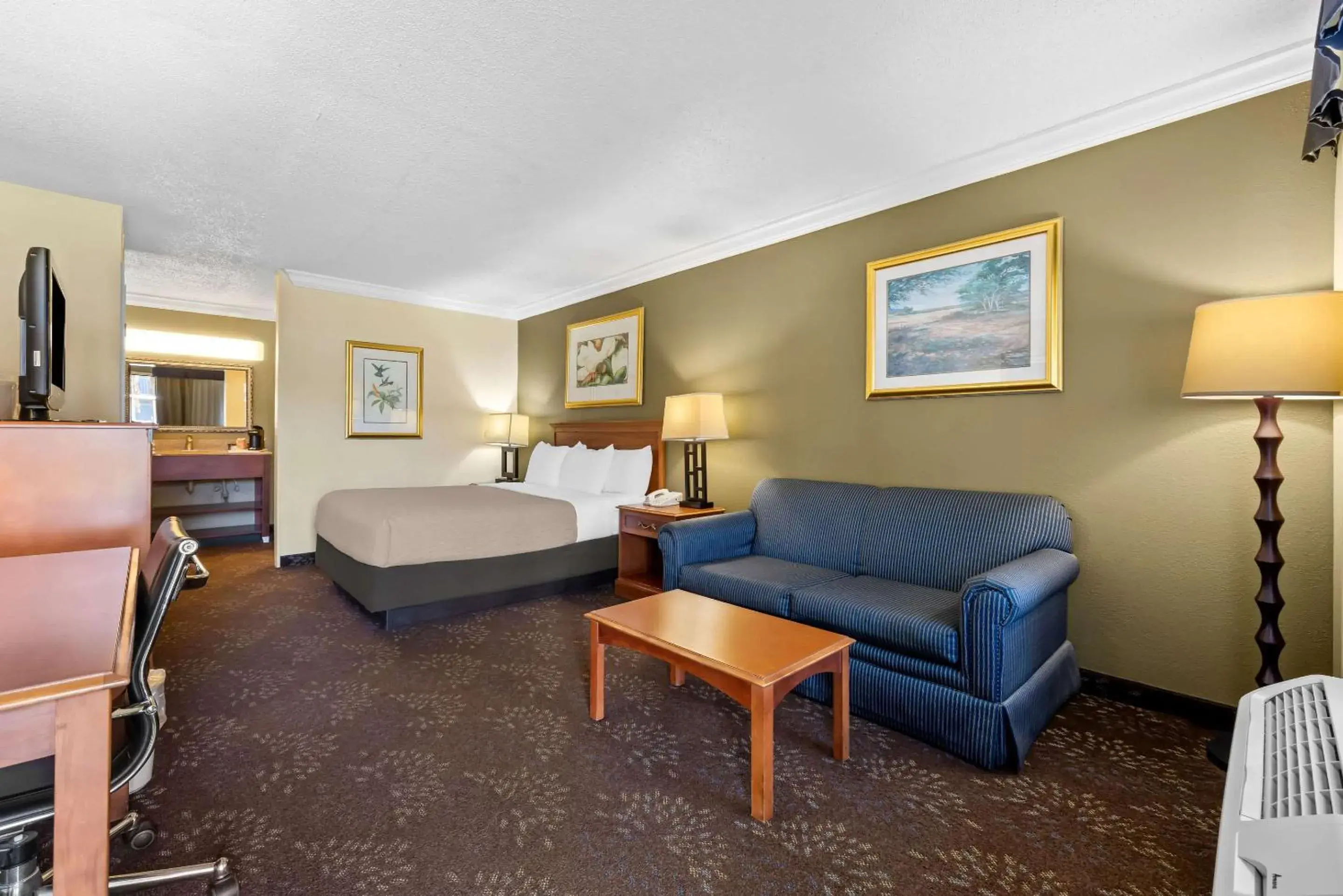 Bedroom, Bed in Quality Inn Morgan City Bedroom, Bed in Quality Inn Morgan City