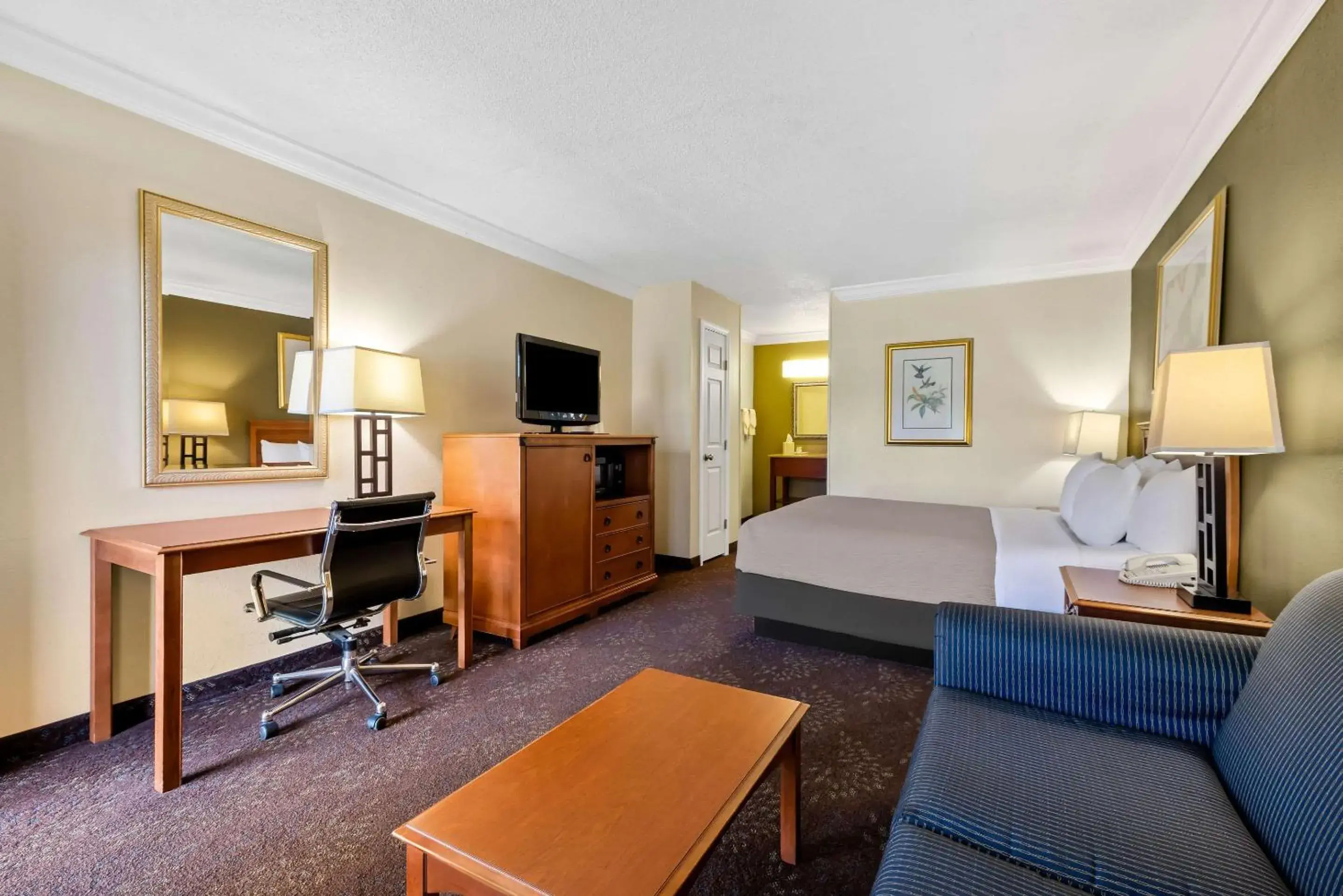 Bedroom, Bed in Quality Inn Morgan City Bedroom, Bed in Quality Inn Morgan City