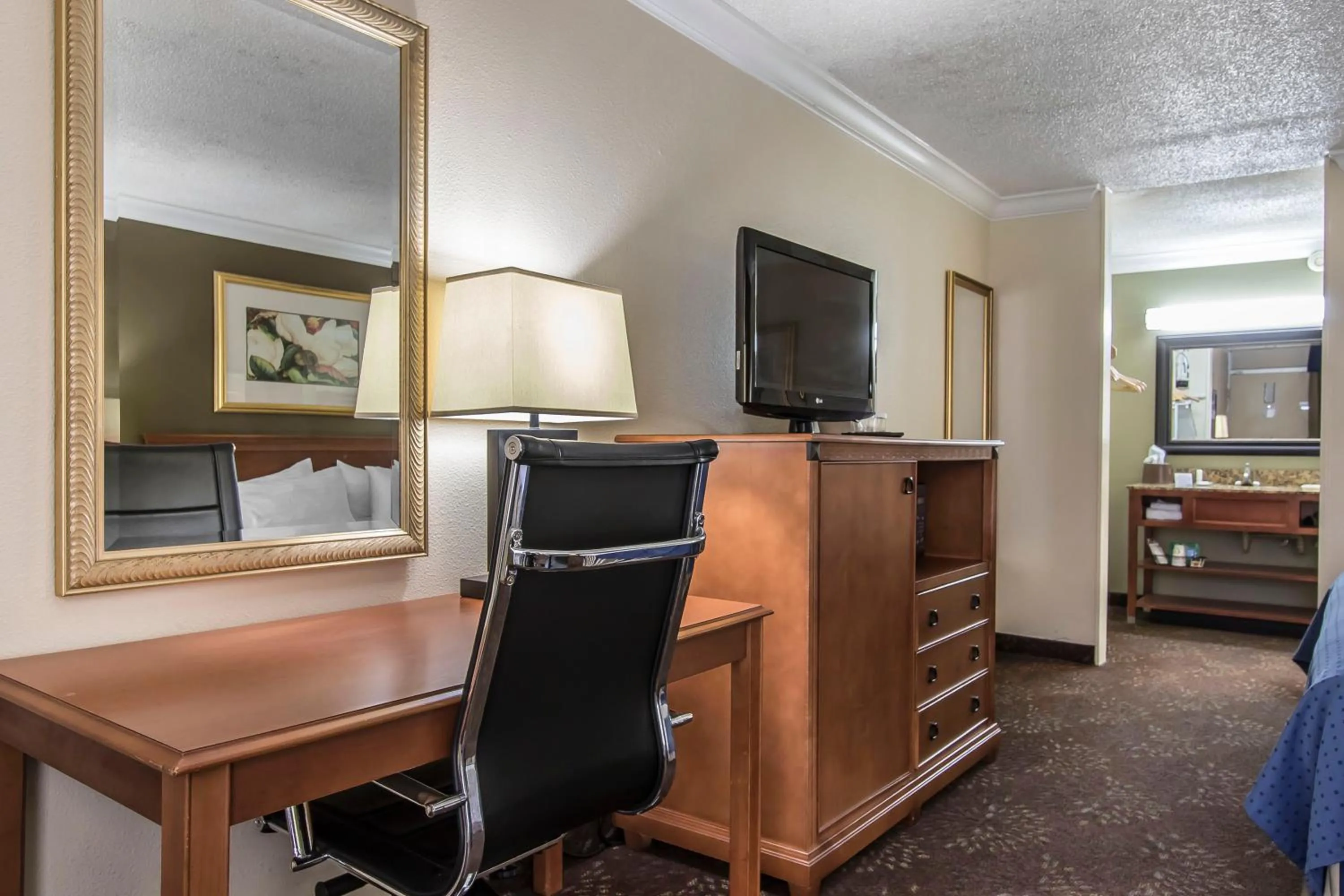 Bedroom in Quality Inn Morgan City