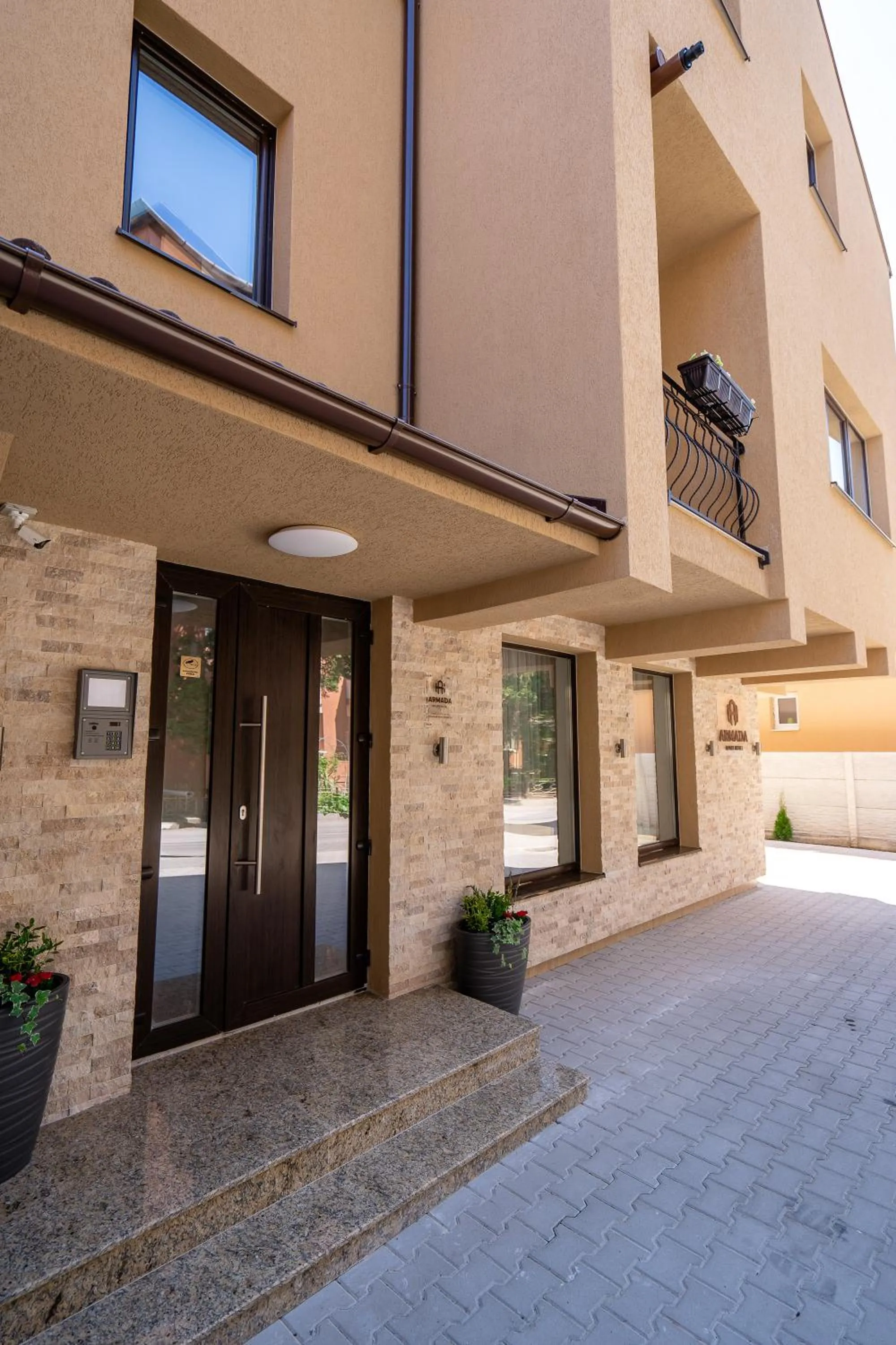 Facade/entrance in Armada Aparthotel