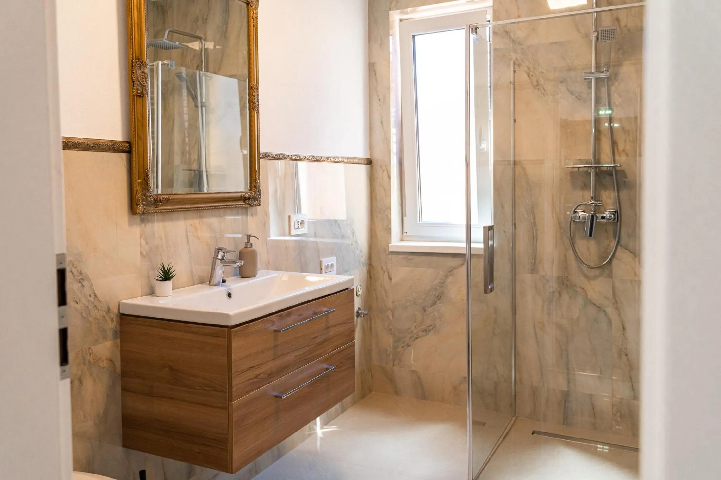 Bathroom in Armada Aparthotel