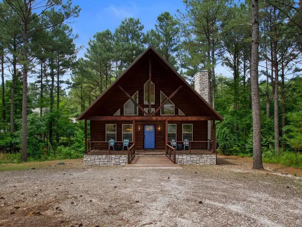 Stunning Luxury Cabin w Hot Tub and Fire Pit Holy Shiplap is Perfect Romantic Couples Getaway Stunning Luxury Cabin w Hot Tub and Fire Pit Holy Shiplap is Perfect Romantic Couples Getaway