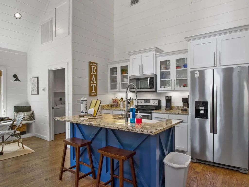 Stunning Luxury Cabin w Hot Tub and Fire Pit Holy Shiplap is Perfect Romantic Couples Getaway