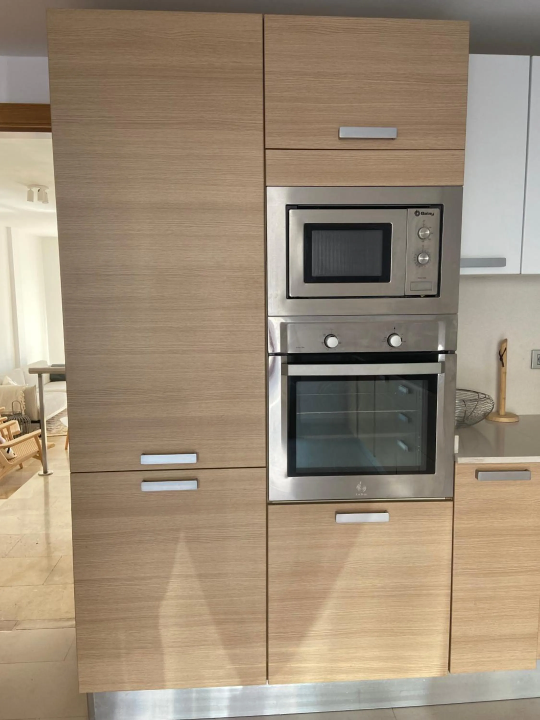 Kitchen or kitchenette in SUN BAY VILLAS APARTMENT